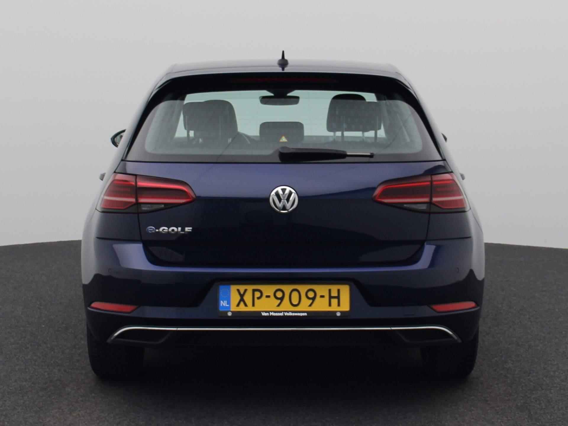 Volkswagen e-Golf e-Golf | LEDEREN BEKLEDING | NAVIGATIE | ACHTERUITRIJCAMERA | LED | CLIMATE CONTROL | PARKEERSENSOREN | - 5/40