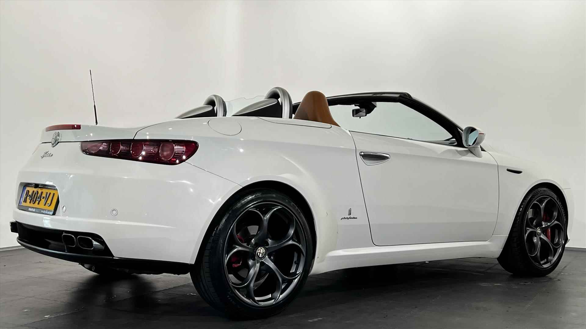 ALFA ROMEO Spider 2.2 JTS 185PK Exclusive Camera/Leer/Carplay/Elekt. stoelen - 42/45