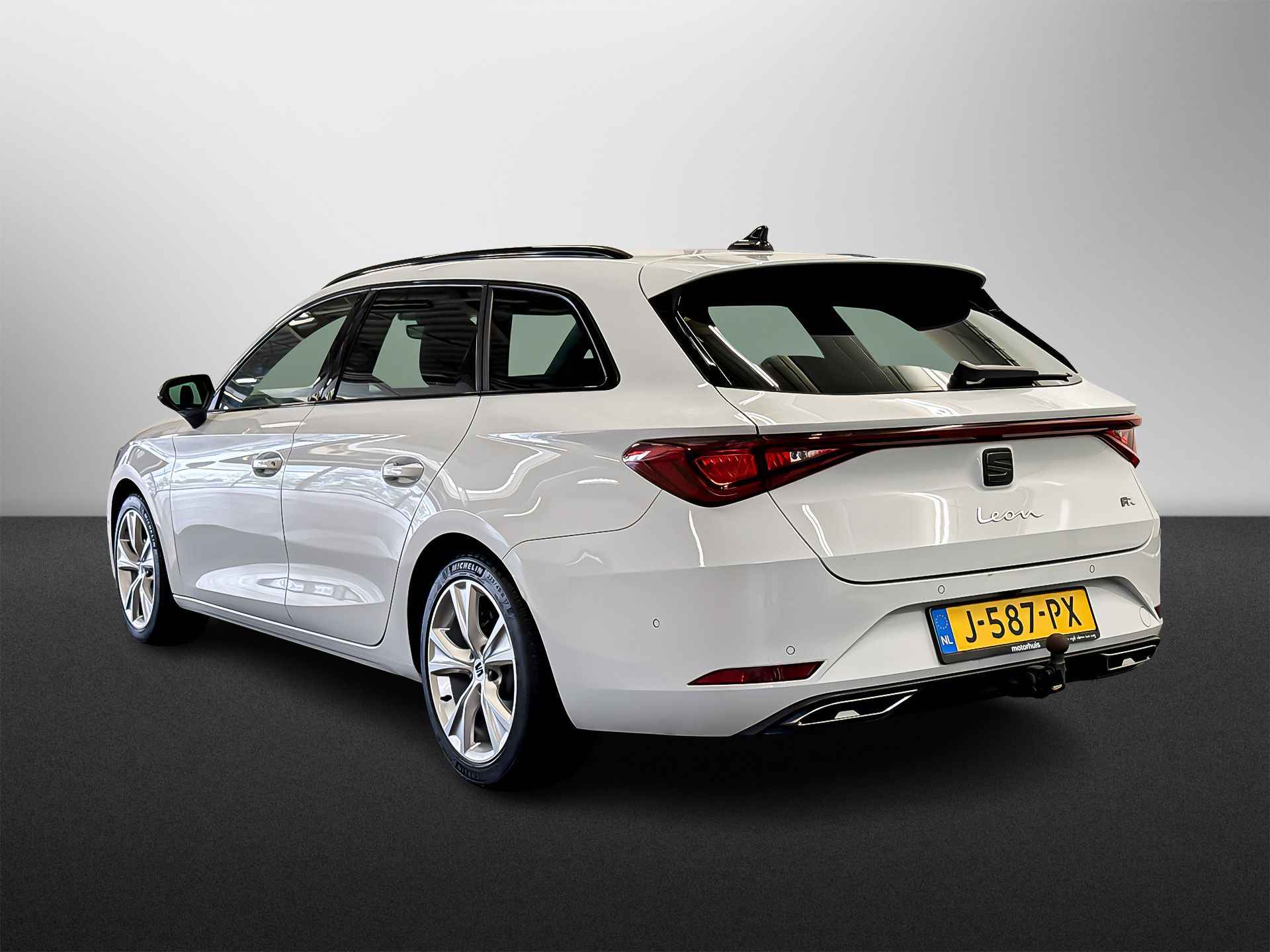 SEAT Leon Sportstourer 1.5 eTSI 150PK DSG-7 FR LAUNCH EDITION NAVI FULL LED PDC TREKHAAK NAP - 2/39