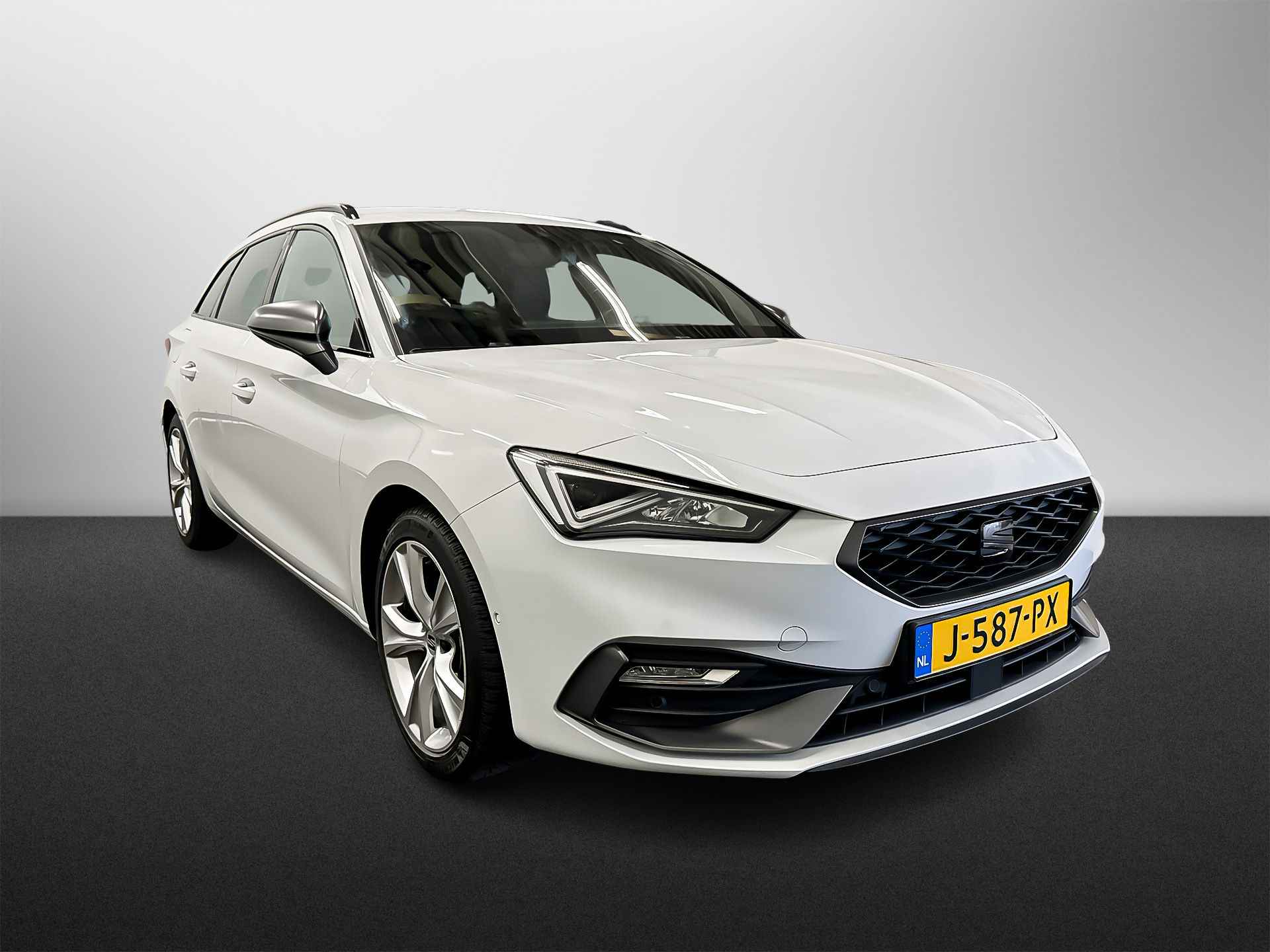 SEAT Leon Sportstourer 1.5 eTSI 150PK DSG-7 FR LAUNCH EDITION NAVI FULL LED PDC TREKHAAK NAP - 5/39