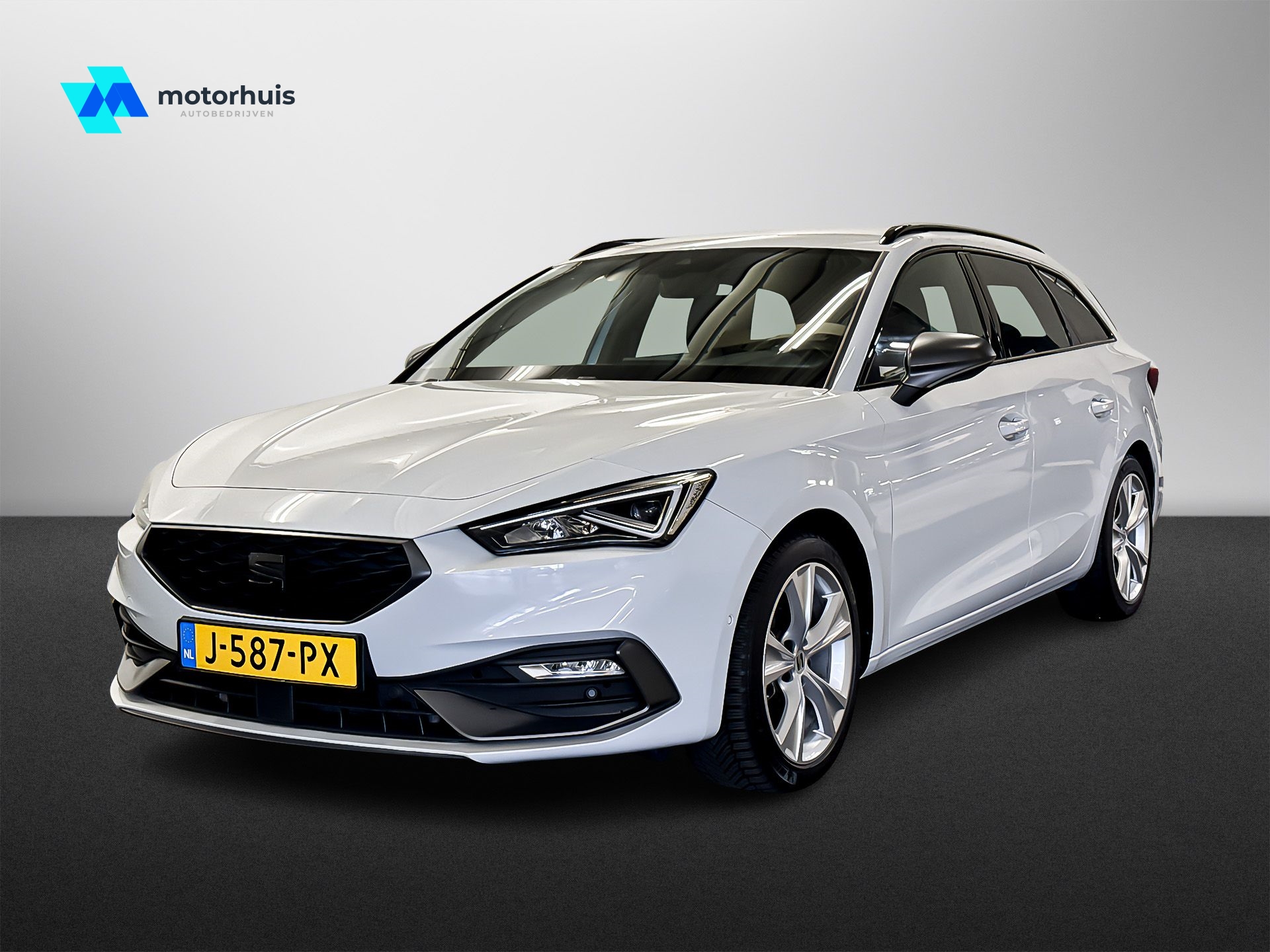 SEAT Leon Sportstourer 1.5 eTSI 150PK DSG-7 FR LAUNCH EDITION NAVI FULL LED PDC TREKHAAK NAP