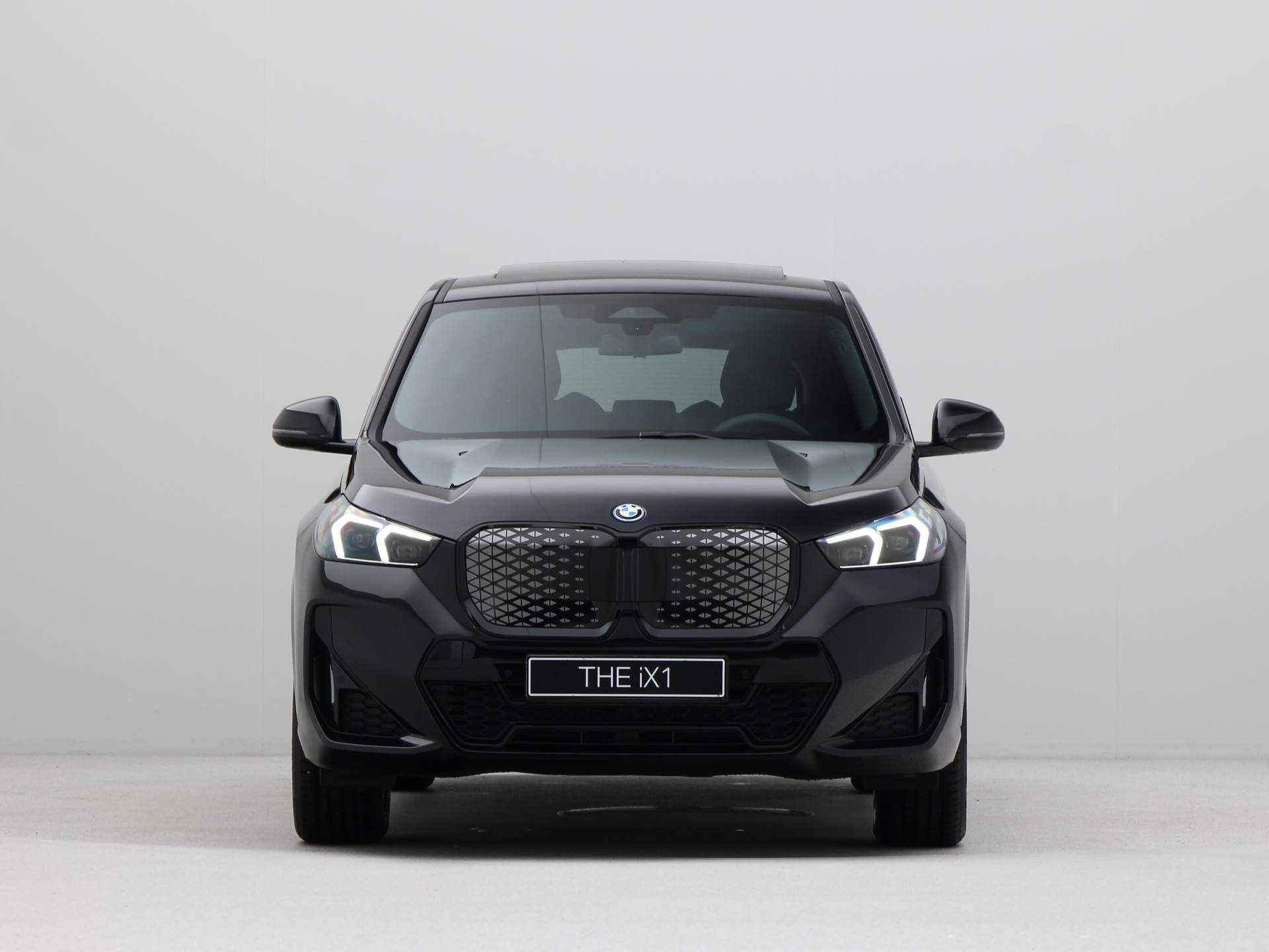 BMW iX1 xDrive30 Launch Edition - 6/22