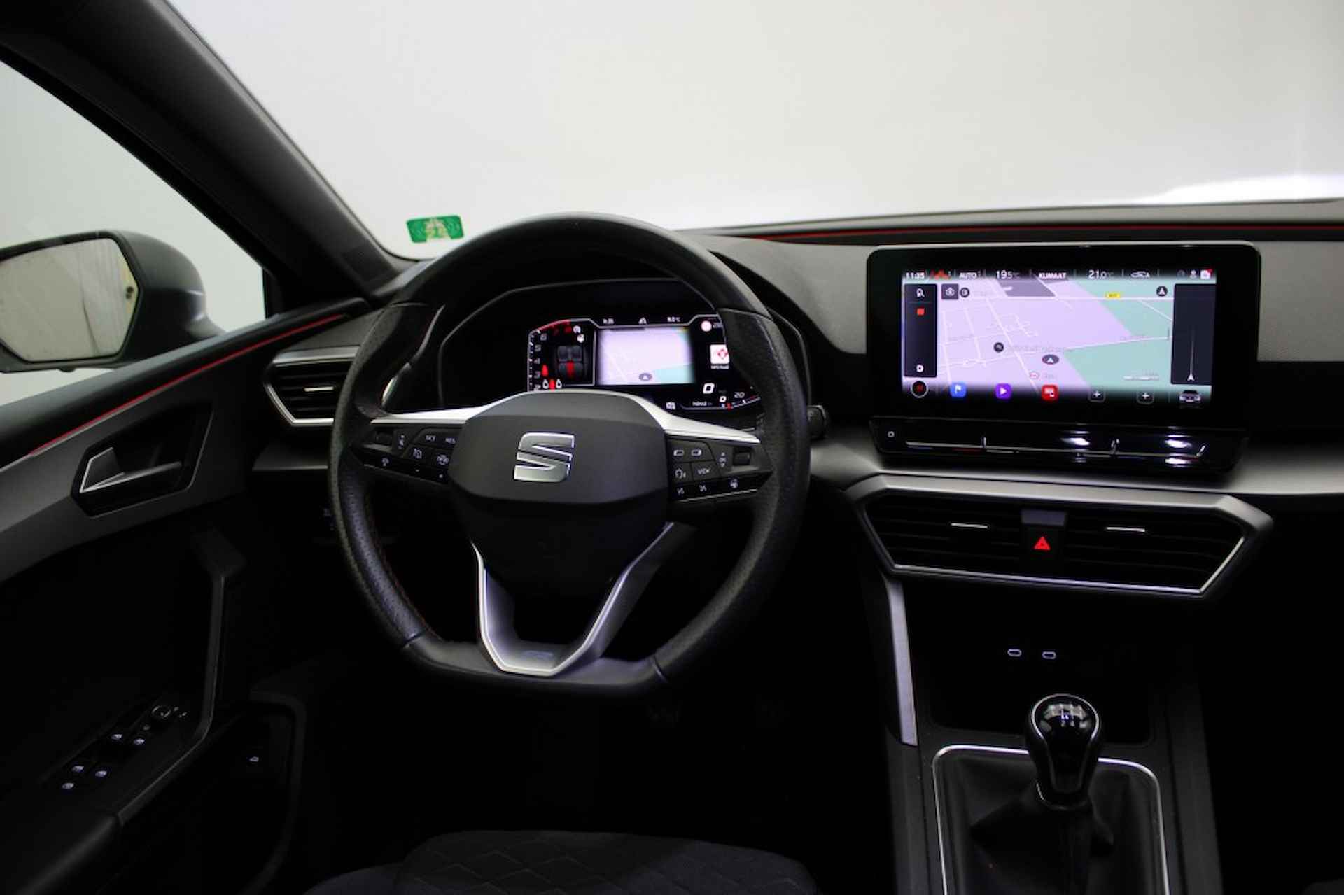 SEAT Leon ST 1.5 TSI FR Launch Edition - Carplay, Camera - 4/34