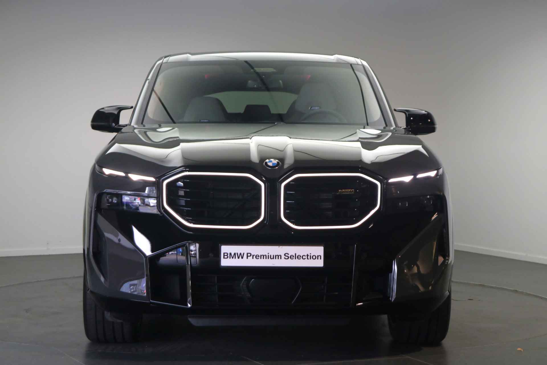 BMW XM PHEV High Executive Automaat / Trekhaak / Adaptief M Onderstel Professional / Massagefunctie / Bowers & Wilkins / Parking Assistant Plus / Soft-Close / Demo - 6/27