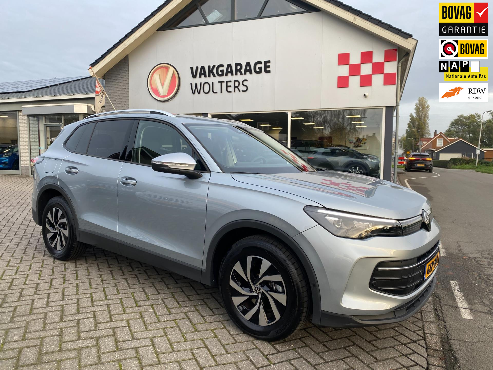 Volkswagen TIGUAN 1.5 eTSI Life Edition NIEUW MODEL!