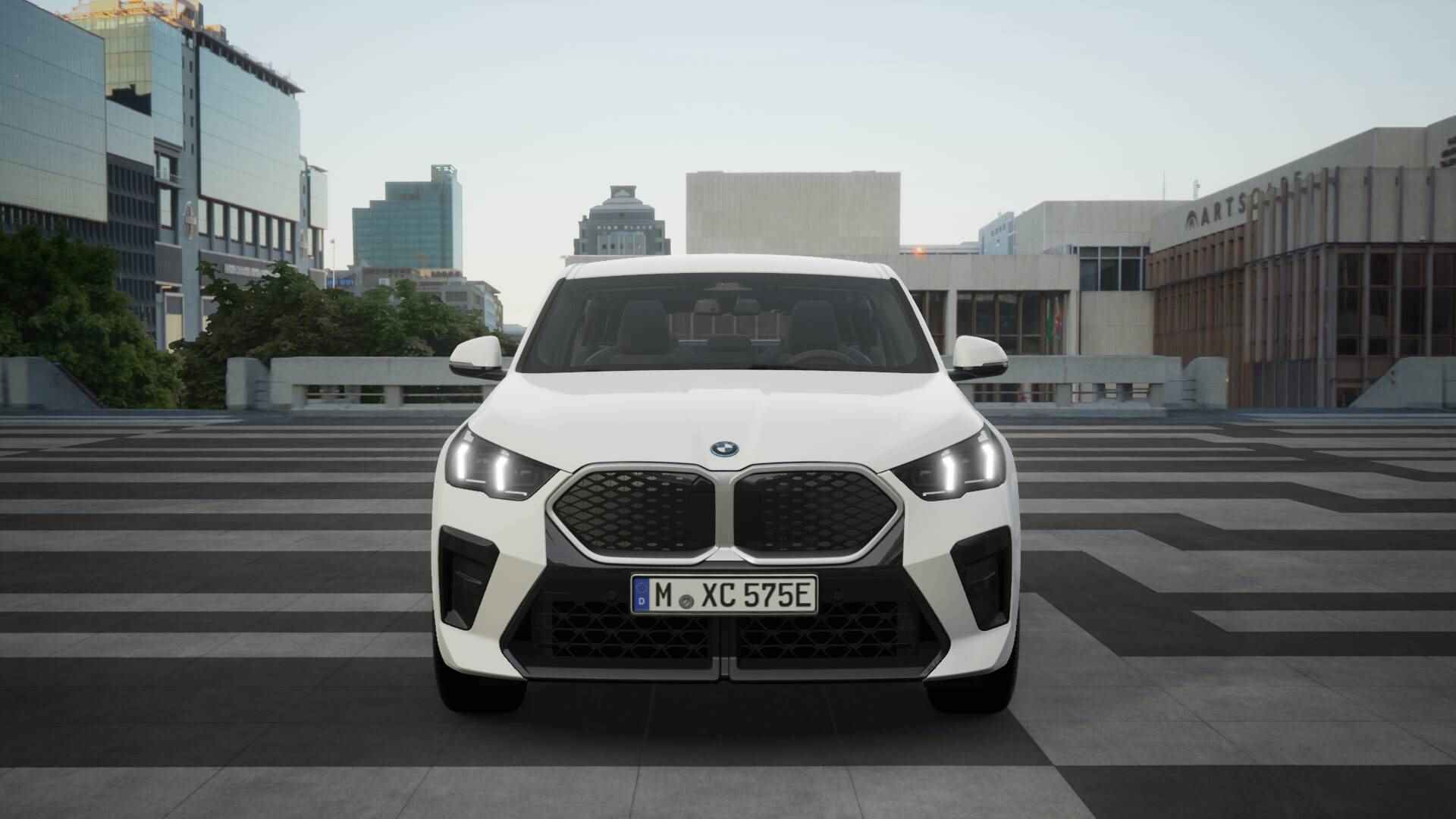 BMW iX2 eDrive20 M Sport 67kWh / Sportstoelen / Adaptieve LED / M Adaptief onderstel / Parking Assistant / Comfort Access - 4/11