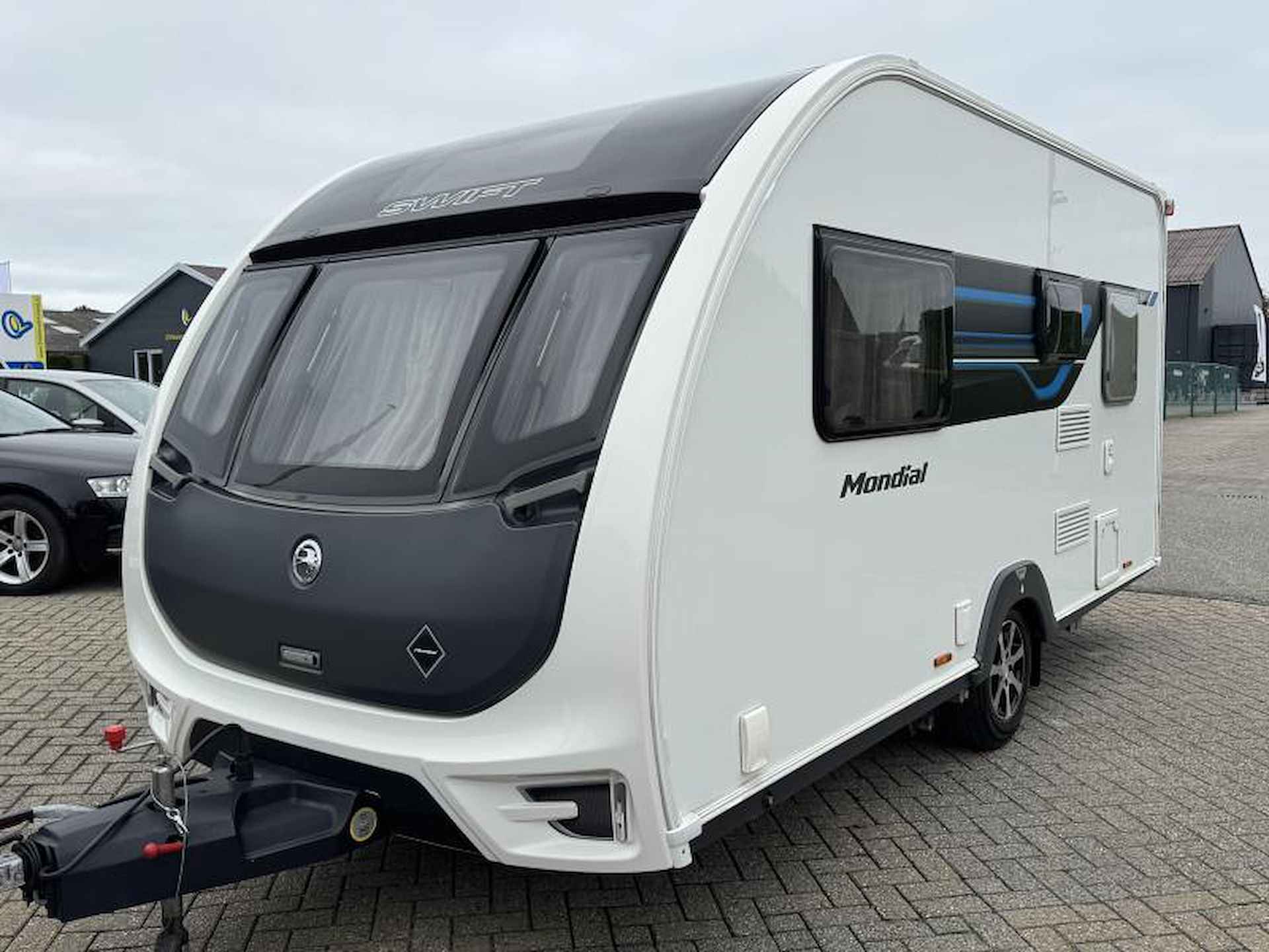 Swift Mondial 420 SE LUIFEL - MOVER - VOORTENT - 4/24