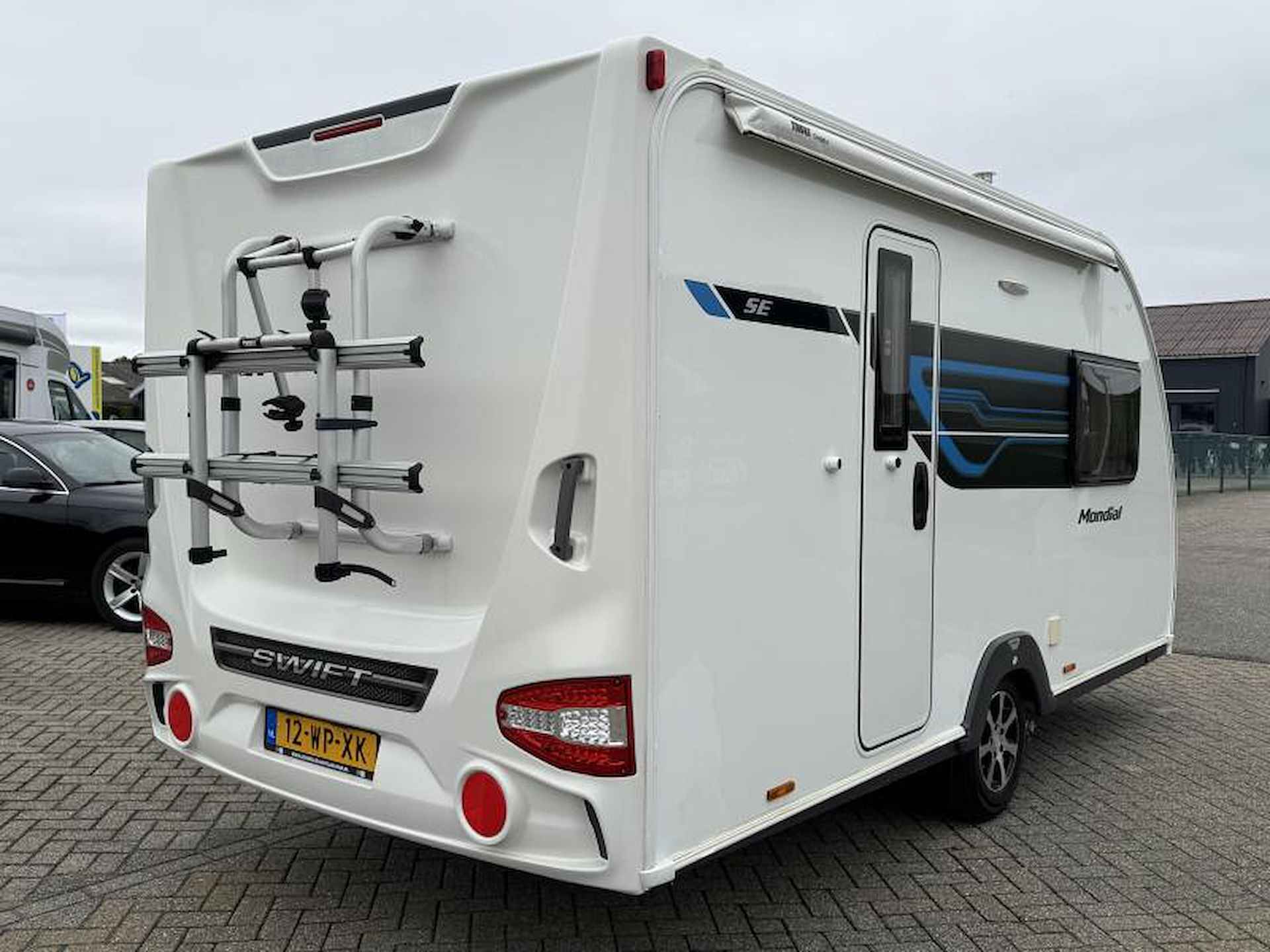 Swift Mondial 420 SE LUIFEL - MOVER - VOORTENT - 5/24