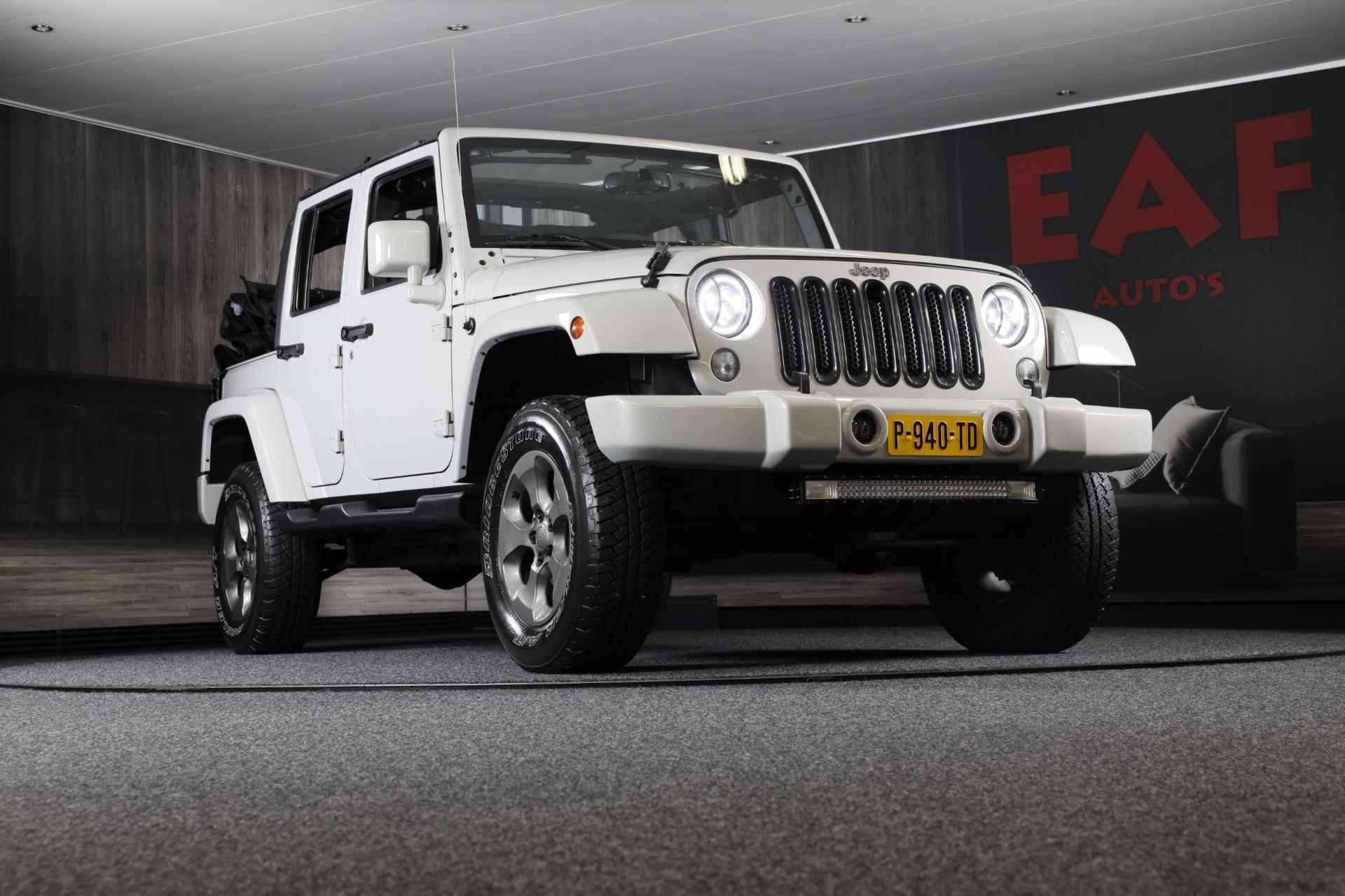 Jeep Wrangler Unlimited CABRIO 3.6 Sahara / 6 Bak / Airco / Navi / Camera / Elek Pakket / Cruise Control / Led / Trekhaak / 18 Inc - 27/46