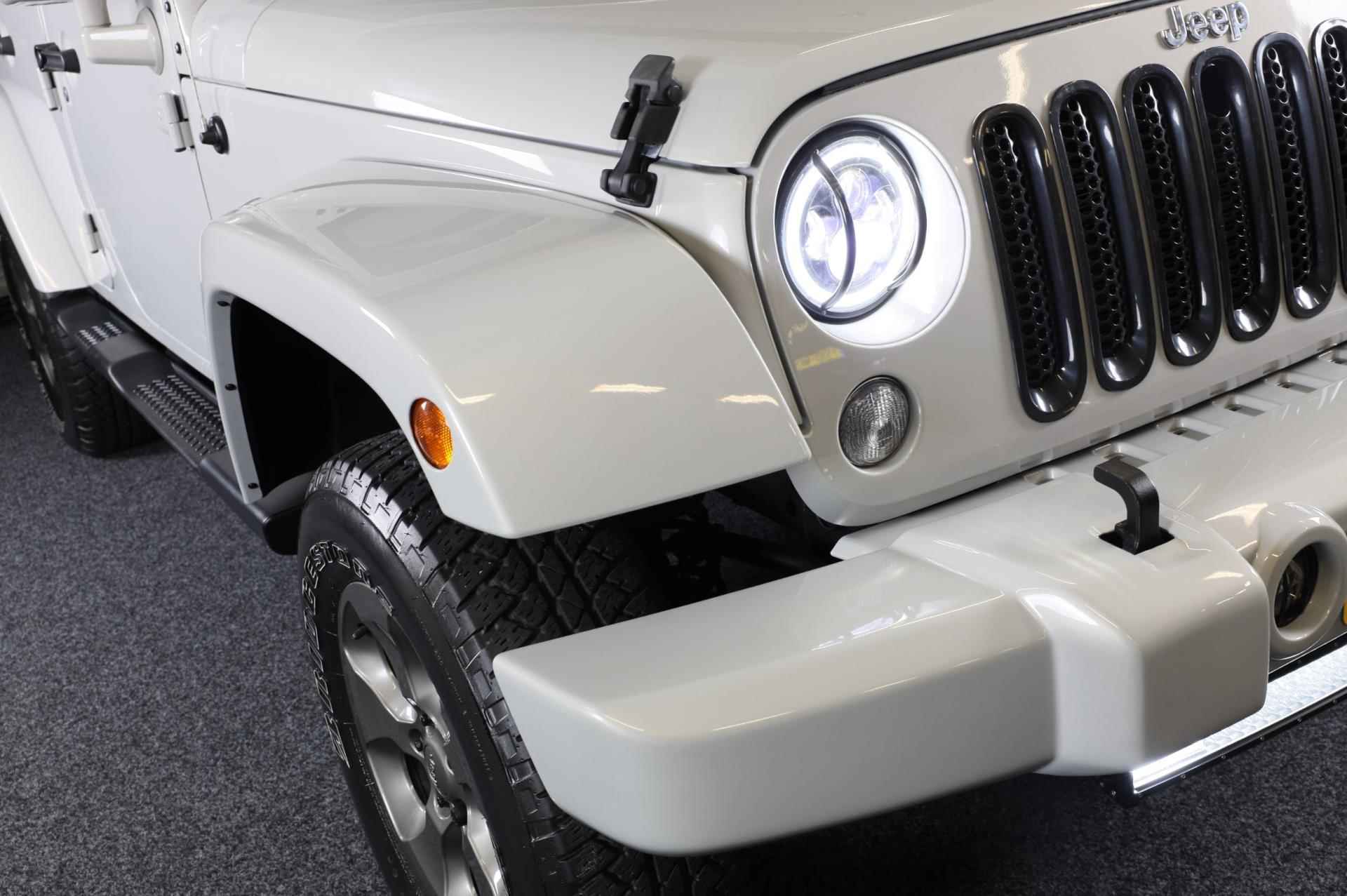 Jeep Wrangler Unlimited CABRIO 3.6 Sahara / 6 Bak / Airco / Navi / Camera / Elek Pakket / Cruise Control / Led / Trekhaak / 18 Inc - 32/46