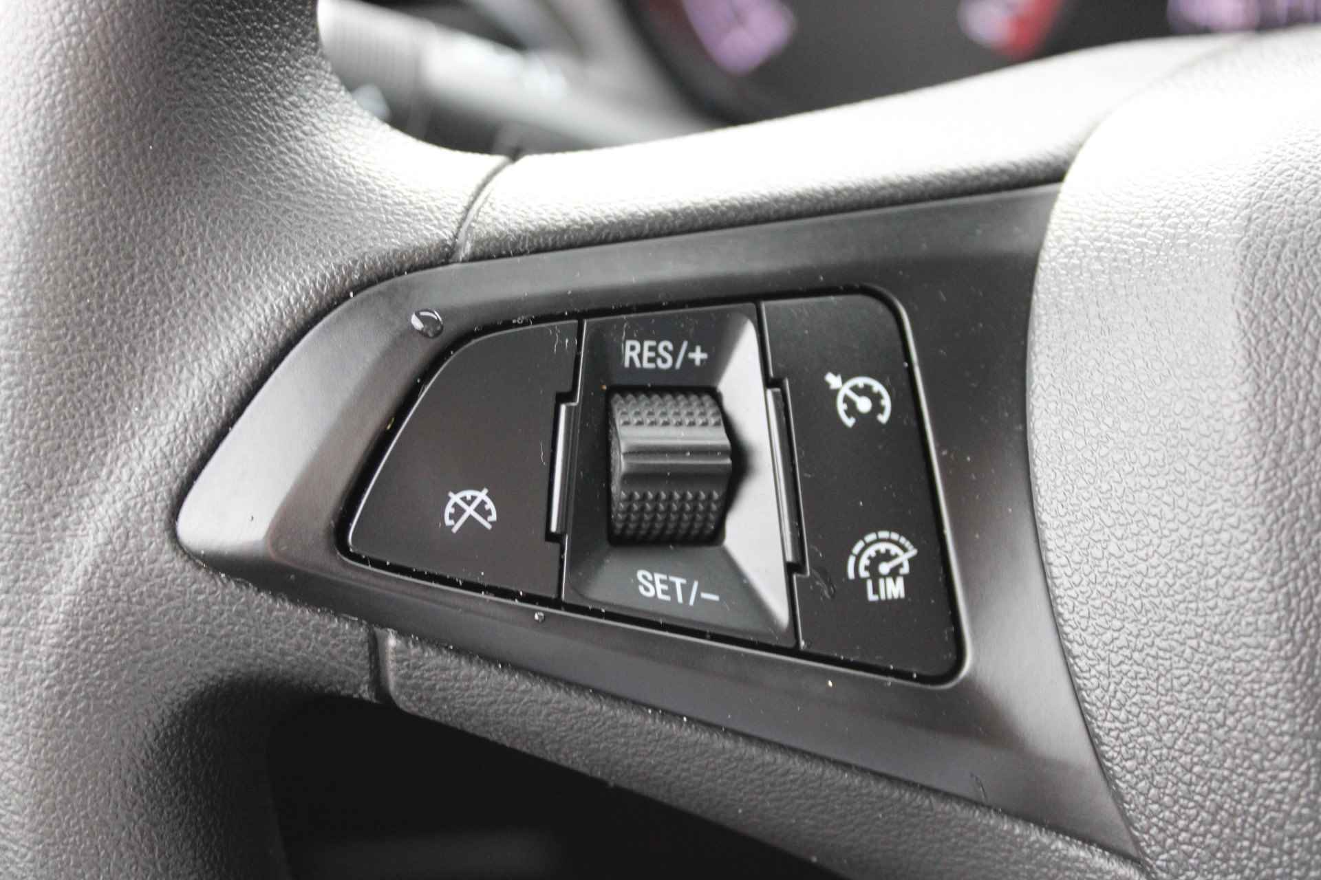 Opel KARL 1.0 5drs ROCKS Online Edition Navigatie / Park Pilot / 15"LMV / Bluetooth / LED / Cruise control / CPV / Elec. Ramen ''Vraag een vrijblijvende offerte aan!" - 14/26