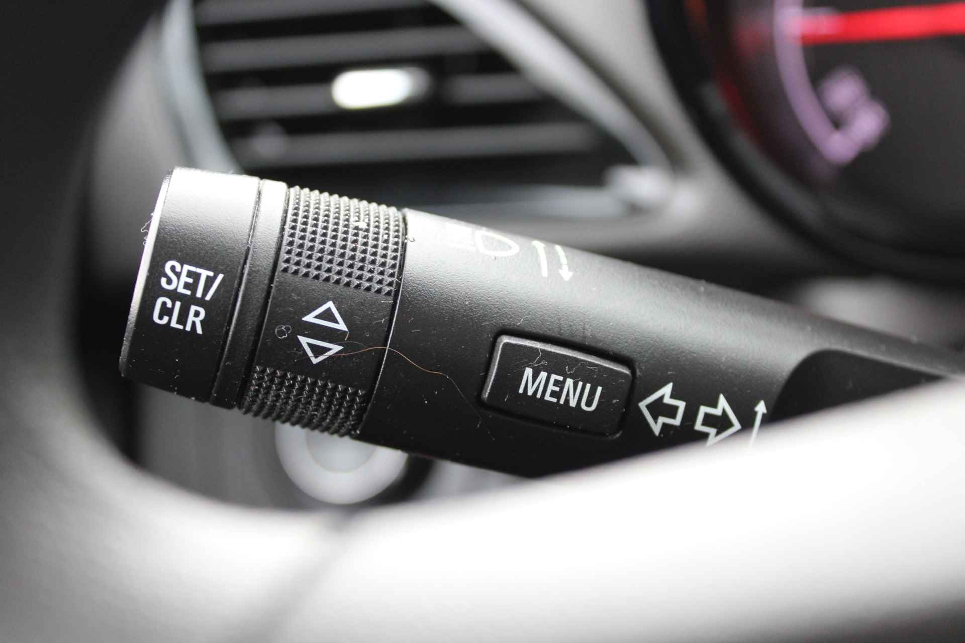 Opel KARL 1.0 5drs ROCKS Online Edition Navigatie / Park Pilot / 15"LMV / Bluetooth / LED / Cruise control / CPV / Elec. Ramen ''Vraag een vrijblijvende offerte aan!" - 21/26