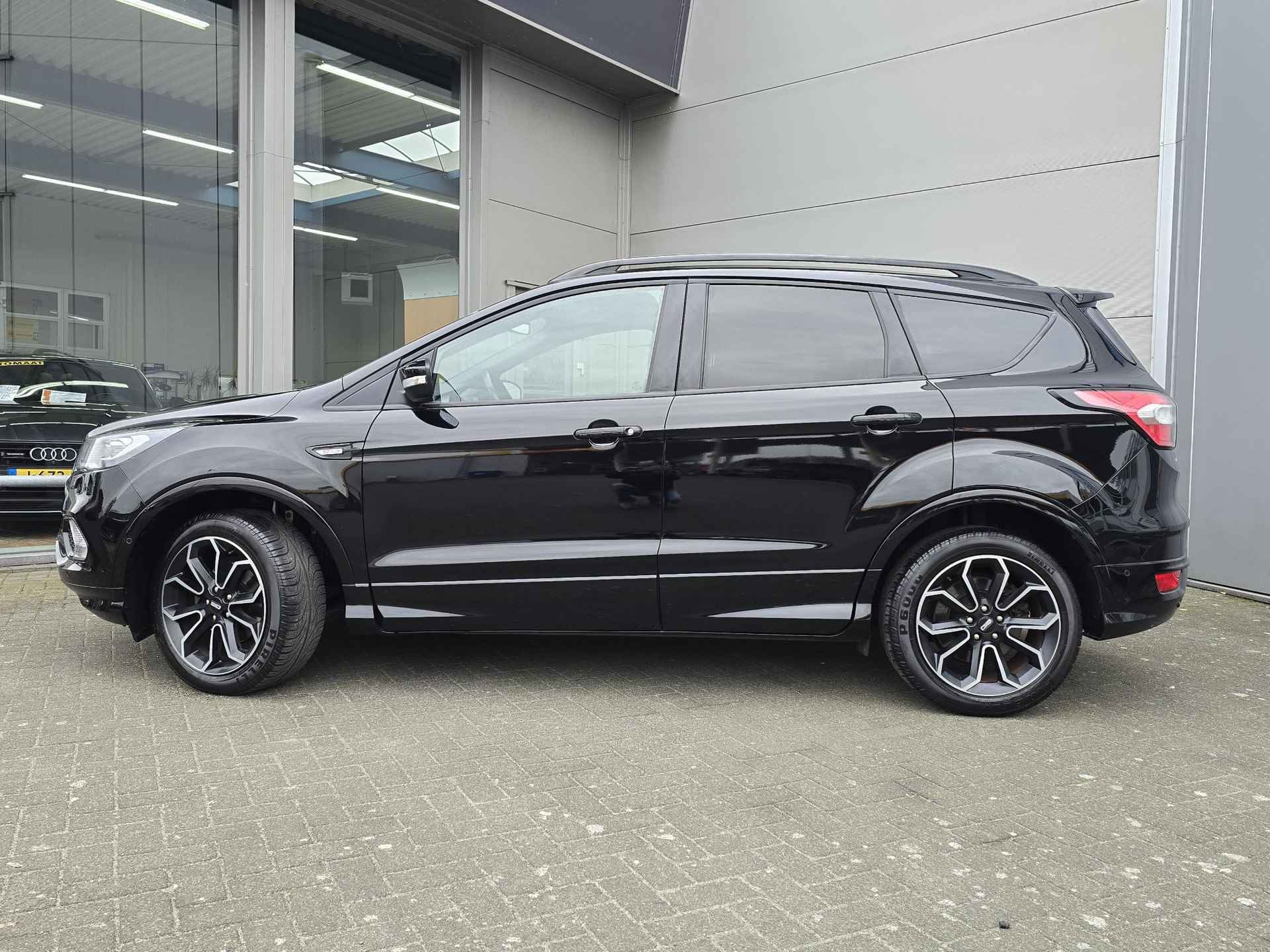 Ford Kuga 1.5 EcoBoost ST Line - 47/61