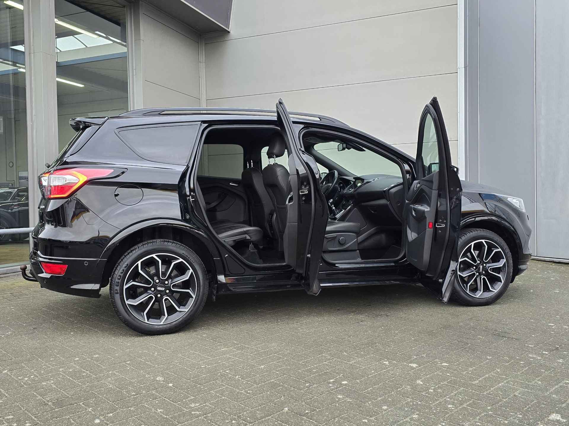 Ford Kuga 1.5 EcoBoost ST Line - 48/61