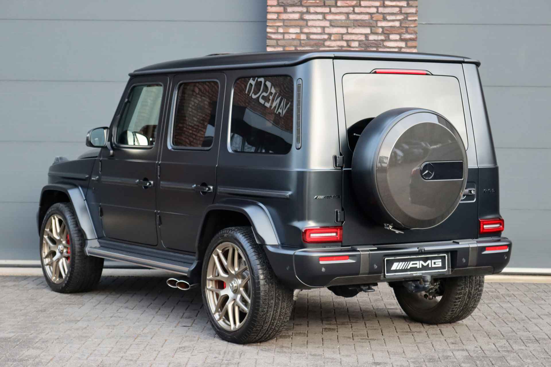 Mercedes-Benz G-Klasse AMG 63 Aut9 | Facelift | 'Manufaktur' | Performance-pakket | Distronic+ | AMG Drivers Package | Verwarmd Stuurwiel | Carbonpakket | Trekhaak | Keyless Go | Massage | Techniekpakket | - 6/54