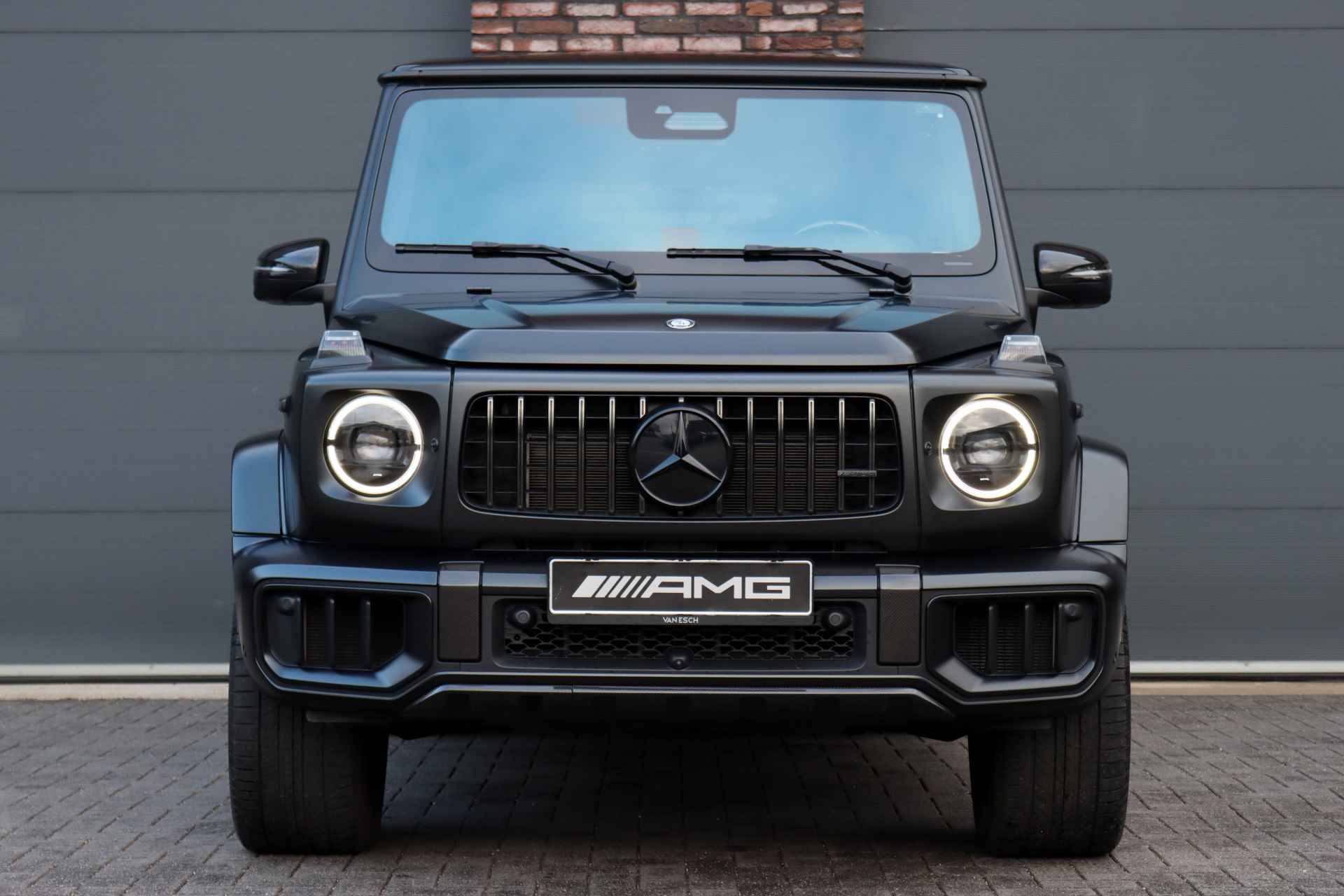 Mercedes-Benz G-Klasse AMG 63 Aut9 | Facelift | 'Manufaktur' | Performance-pakket | Distronic+ | AMG Drivers Package | Verwarmd Stuurwiel | Carbonpakket | Trekhaak | Keyless Go | Massage | Techniekpakket | - 14/54