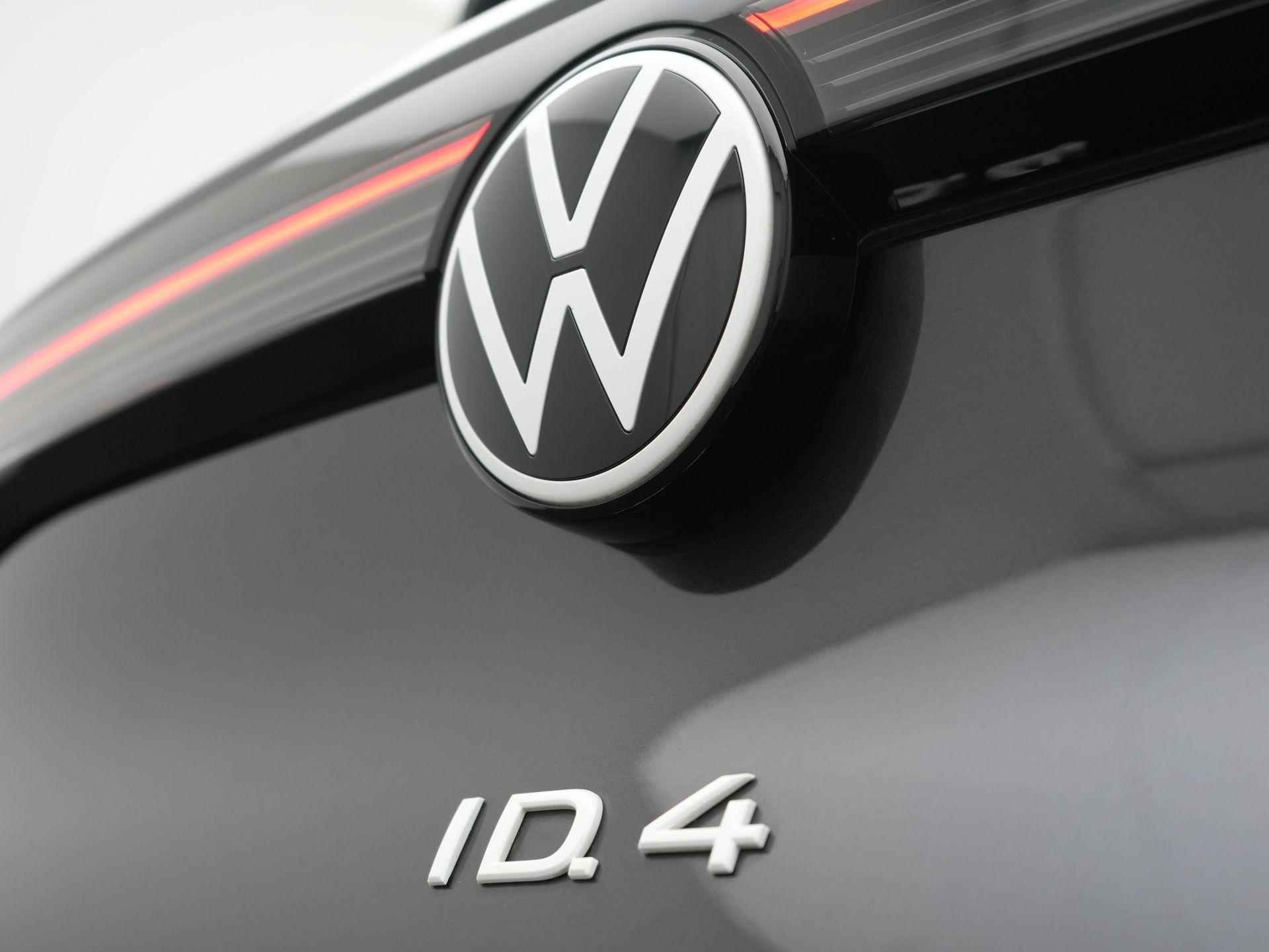 Volkswagen ID.4 First Max 77 kWh / Elek. Trekhaak / HUD / 360 Camera / IQ-Light - 64/70