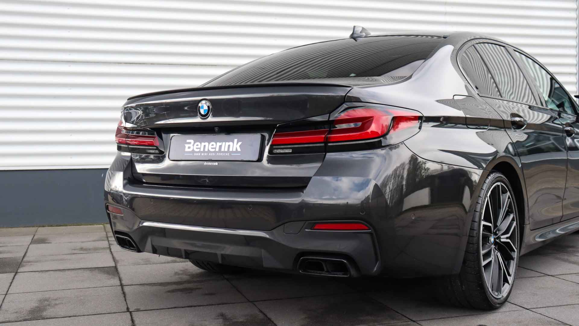 BMW 5 Serie M550i xDrive High Executive | Massage | Bowers & Wilkins | Schuifdak | Laserlight | Standkachel | Head-up | Stoelventilatie - 22/38