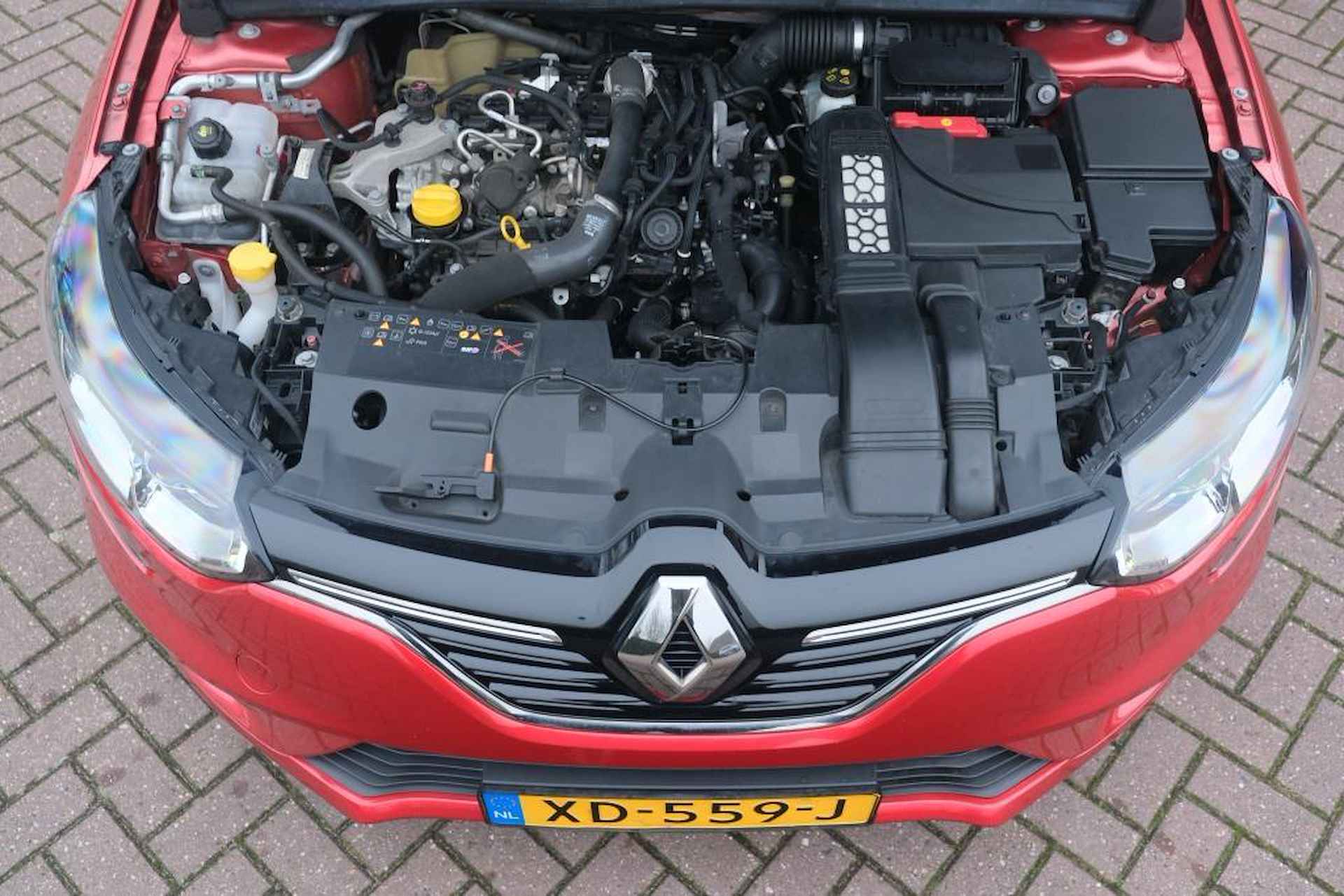 Renault Mégane 1.3 TCe 115pk Estate Limited | Navi | Climate | Cruise | PDC | Trekhaak - 2/26