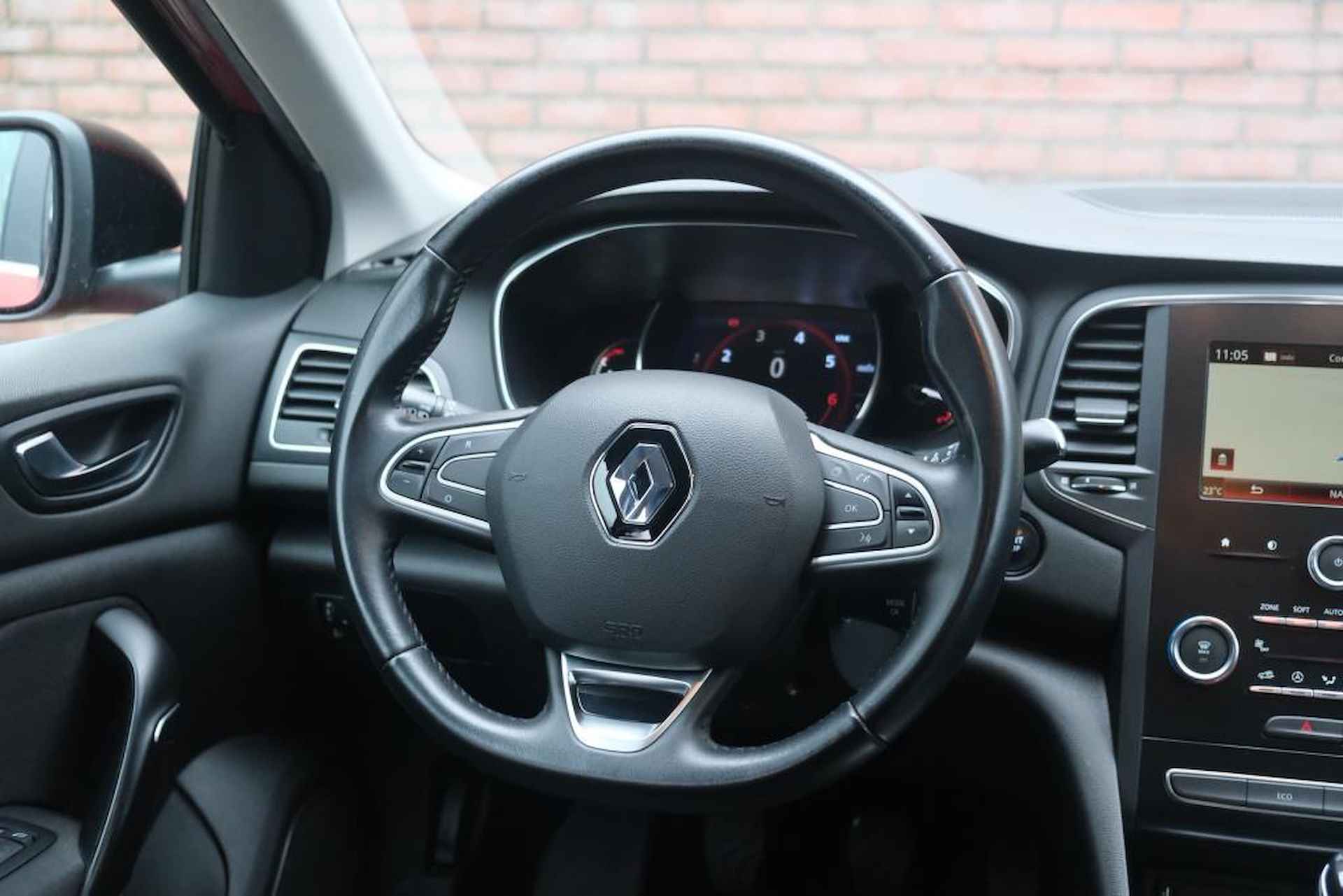 Renault Mégane 1.3 TCe 115pk Estate Limited | Navi | Climate | Cruise | PDC | Trekhaak - 9/26