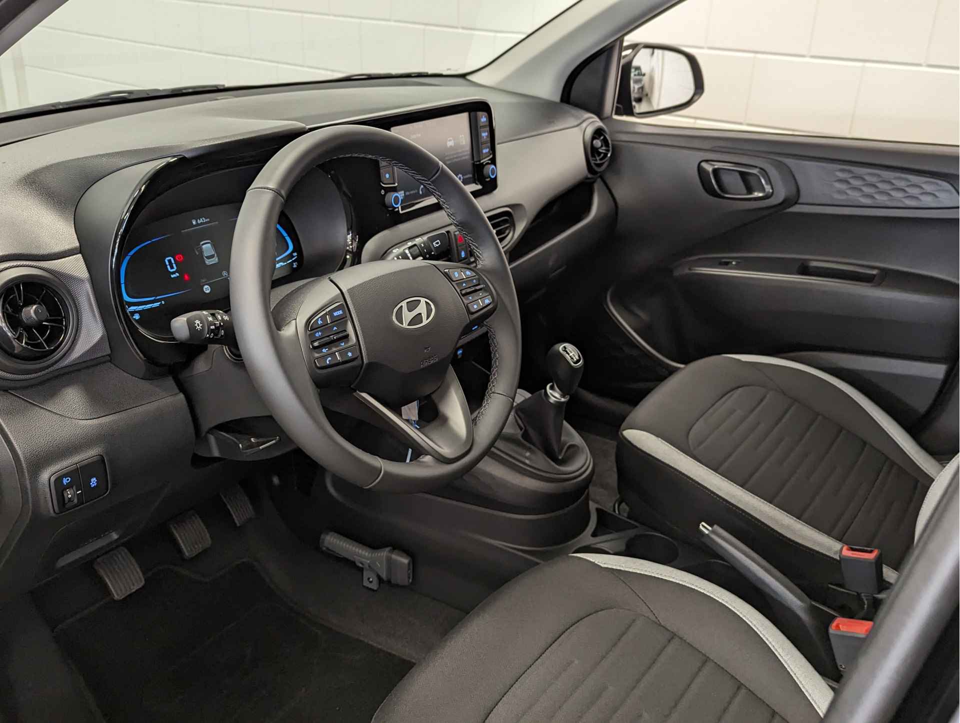 Hyundai i10 1.0 Comfort APPLE / ANDROID NAVIGATIE | AIRCO | BESCHIKBAAR VANAF 04-07-2024 - 14/38