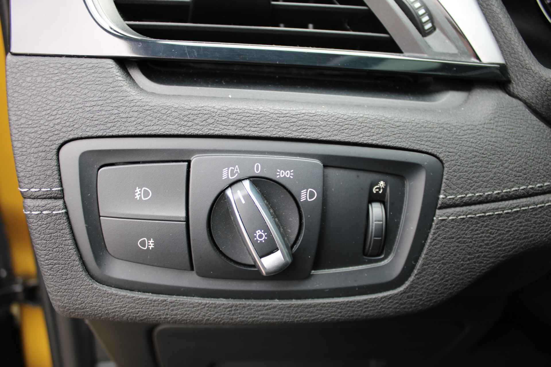 BMW X2 (f39) sDrive20i 192PK Executive Automaat + 18"/ Navi/ Camera/ Panorama/ LED/ NL auto - 20/49
