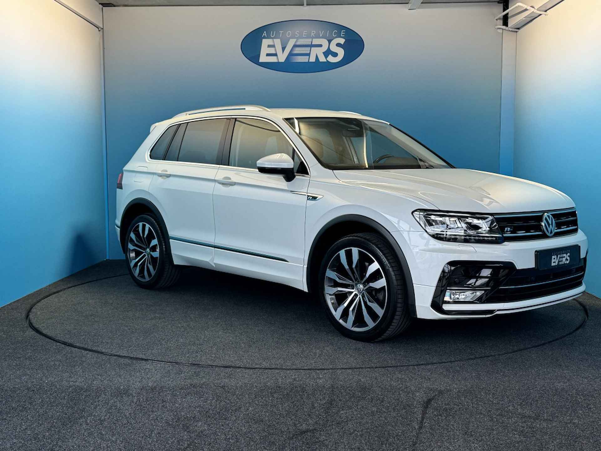 Volkswagen Tiguan 2.0 TSI 4M. Highline - 11/36