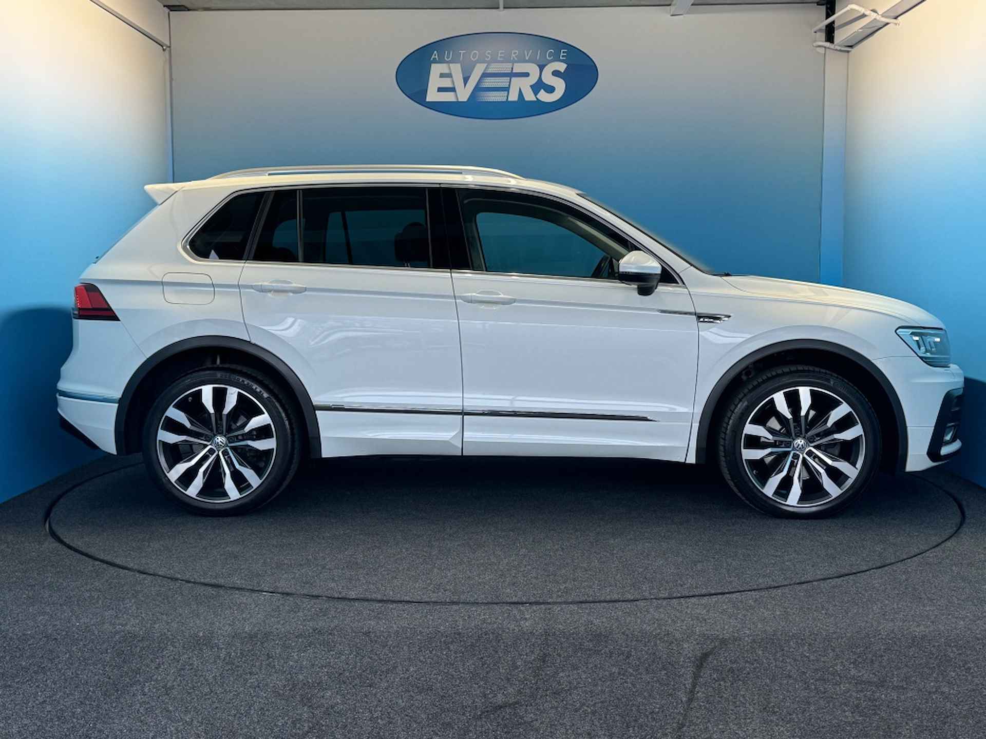 Volkswagen Tiguan 2.0 TSI 4M. Highline - 12/36