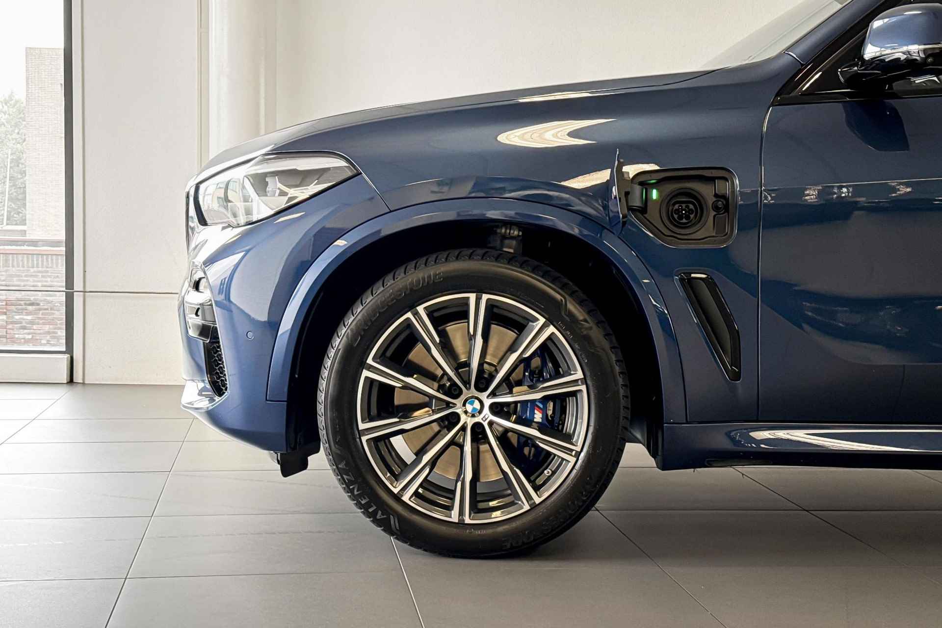 BMW X5 xDrive45e High Executive | M Sport | Driving Assistant Plus | Sportstoelen | Achteruitrijcamera | - 3/25