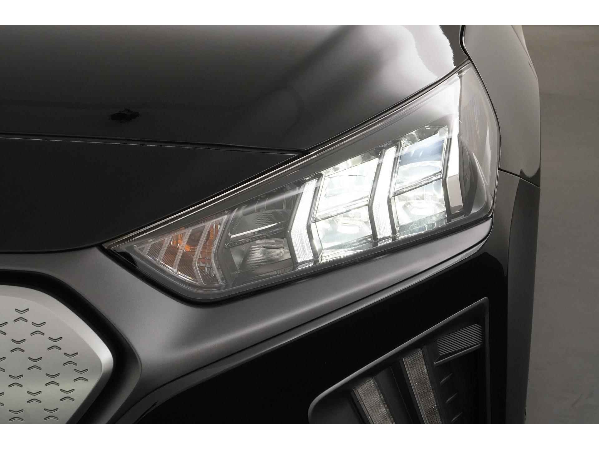 Hyundai IONIQ Premium Sky EV 38 kWh | 21945 na subsidie | Schuifdak | Zondag Open! - 22/47