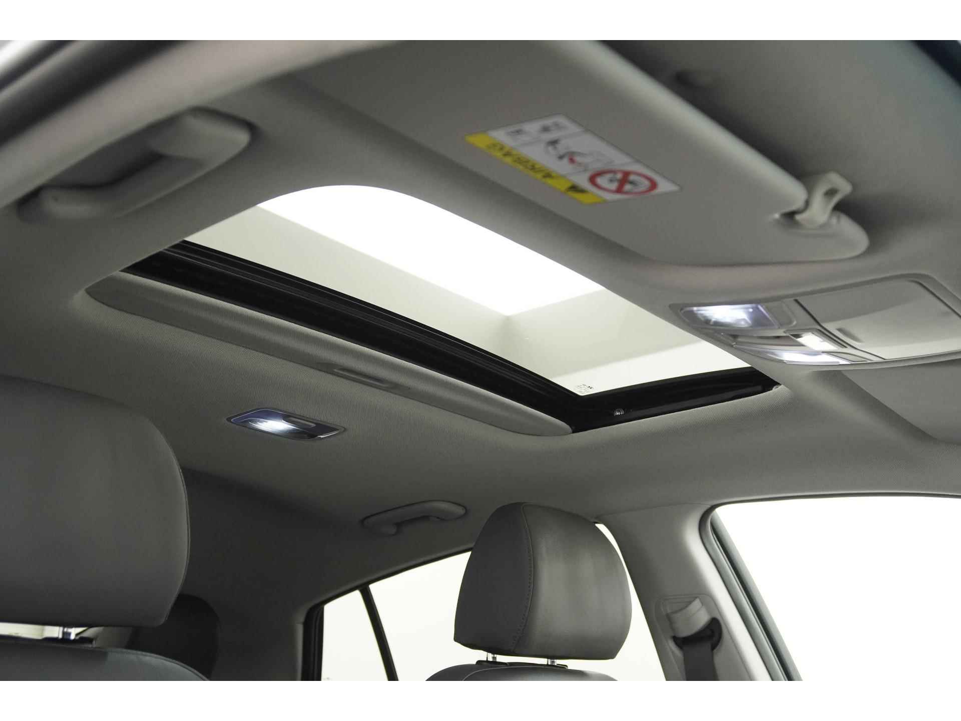 Hyundai IONIQ Premium Sky EV 38 kWh | 21945 na subsidie | Schuifdak | Zondag Open! - 29/47