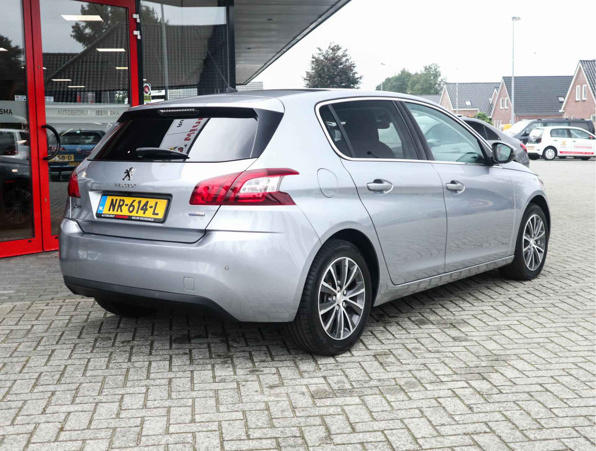 Peugeot 308 1.2 PureTech Allure Navi/Clima/Cruise/PDC/Camera/DAB - 7/34