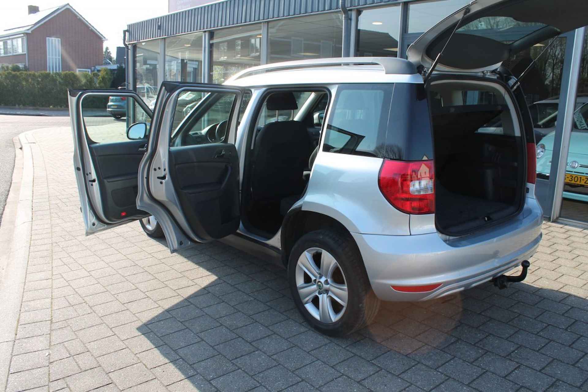 SKODA Yeti 1.2 TSI COMF. ARCTIC / Hoge instap / trekhaak / - 5/26