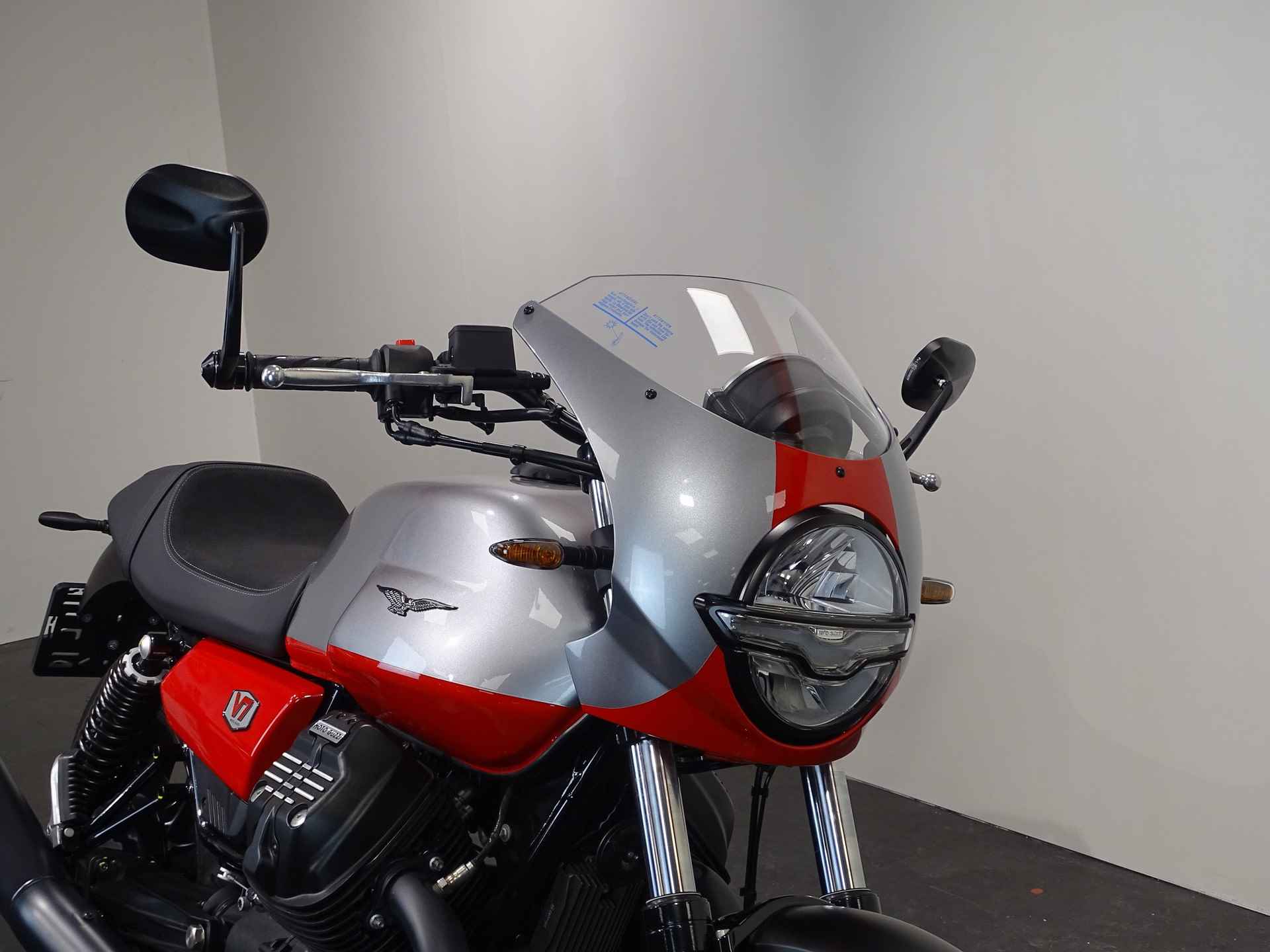 Moto Guzzi V 7 STONE CORSA - 3/12