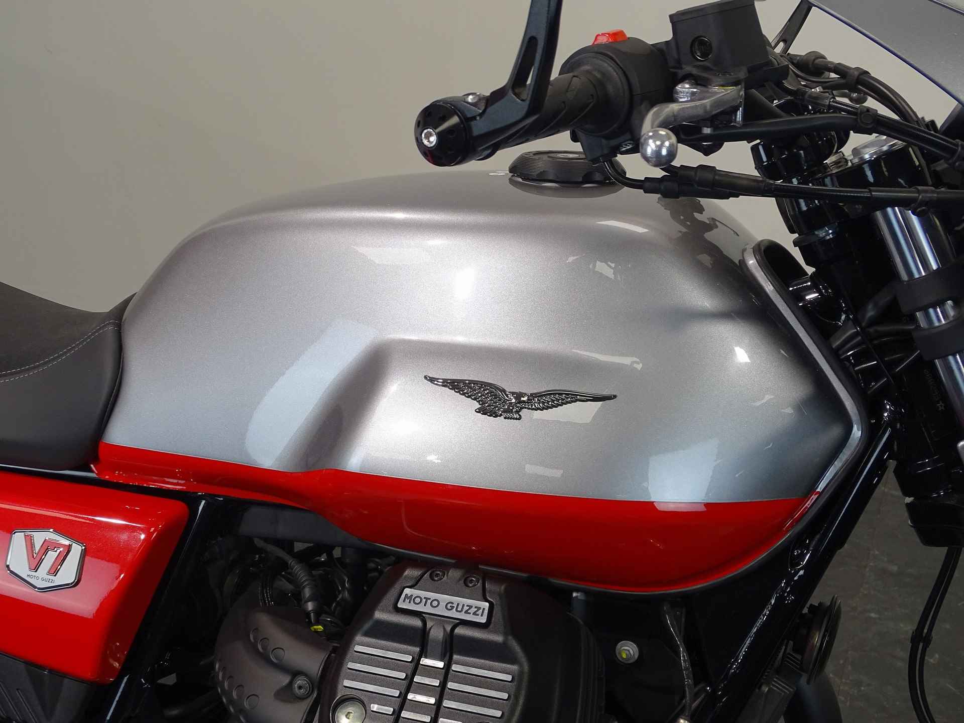 Moto Guzzi V 7 STONE CORSA - 5/12