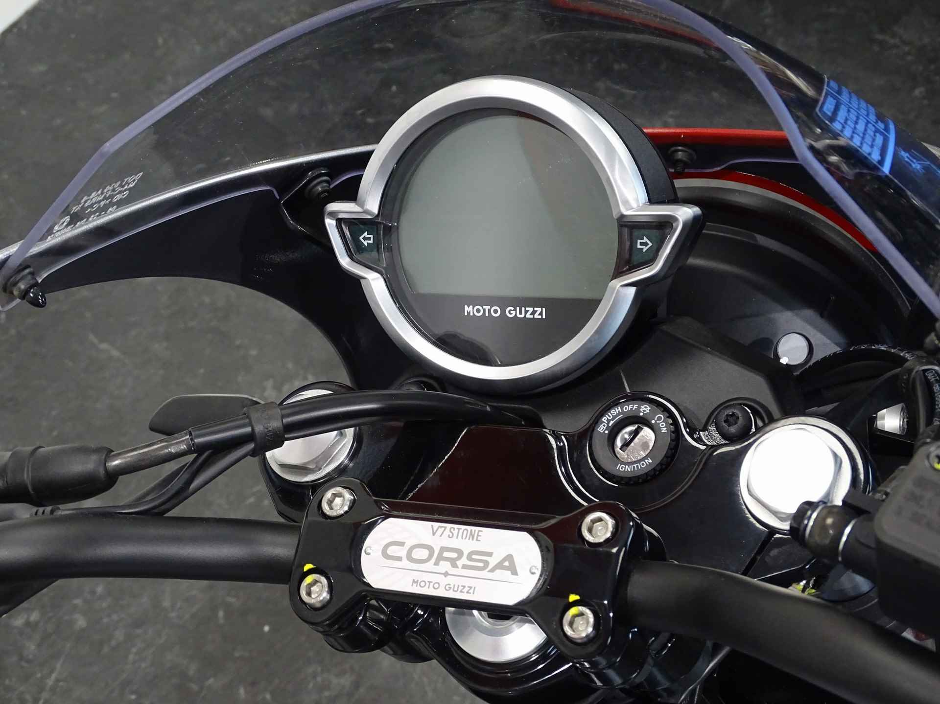 Moto Guzzi V 7 STONE CORSA - 8/12