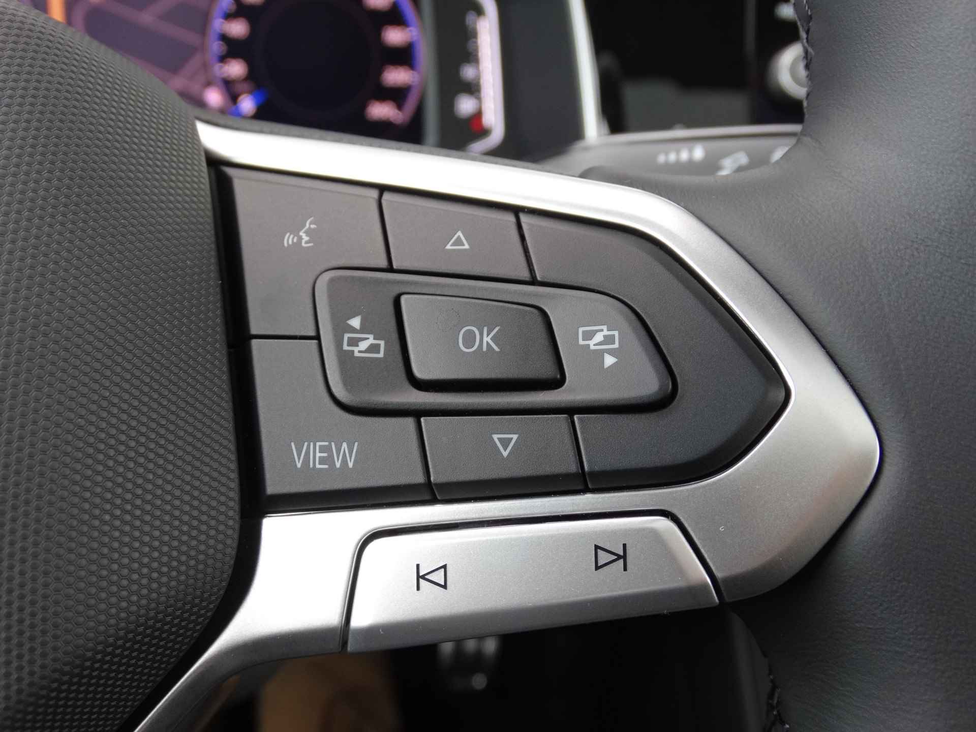 Volkswagen Taigo 1.0 TSI R-Line | Panorama-dak | Camera | Keyless | Stoelverwarming | Navigatie | - 20/32