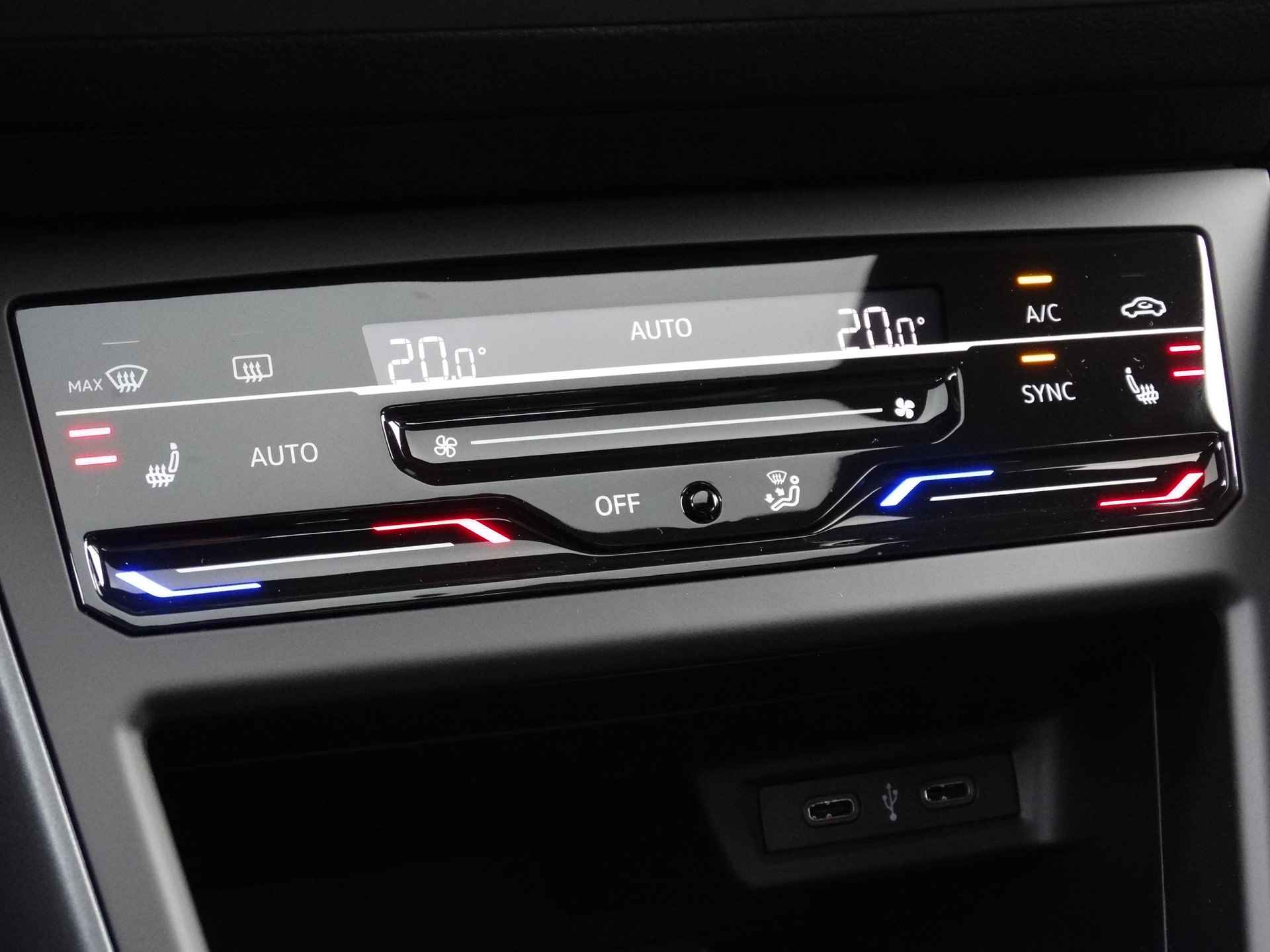 Volkswagen Taigo 1.0 TSI R-Line | Panorama-dak | Camera | Keyless | Stoelverwarming | Navigatie | - 27/32