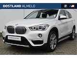 BMW X1 xDrive20i High Executive xLine Automaat / Panoramadak / Trekhaak / LED / Head-Up / Park Assistant / Stoelverwarming