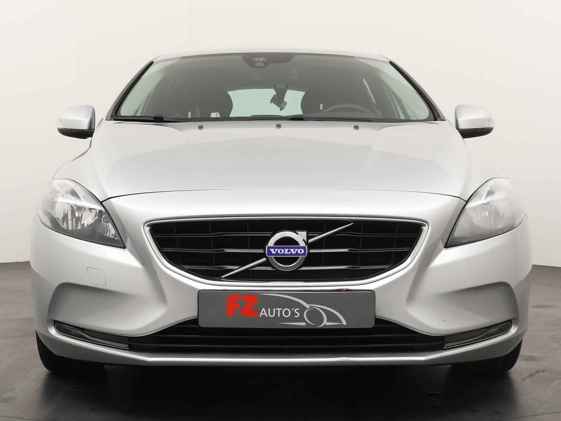 Volvo V40 2.0 D2 Nordic+ | Airco | Cruise Control | Diesel | - 9/21