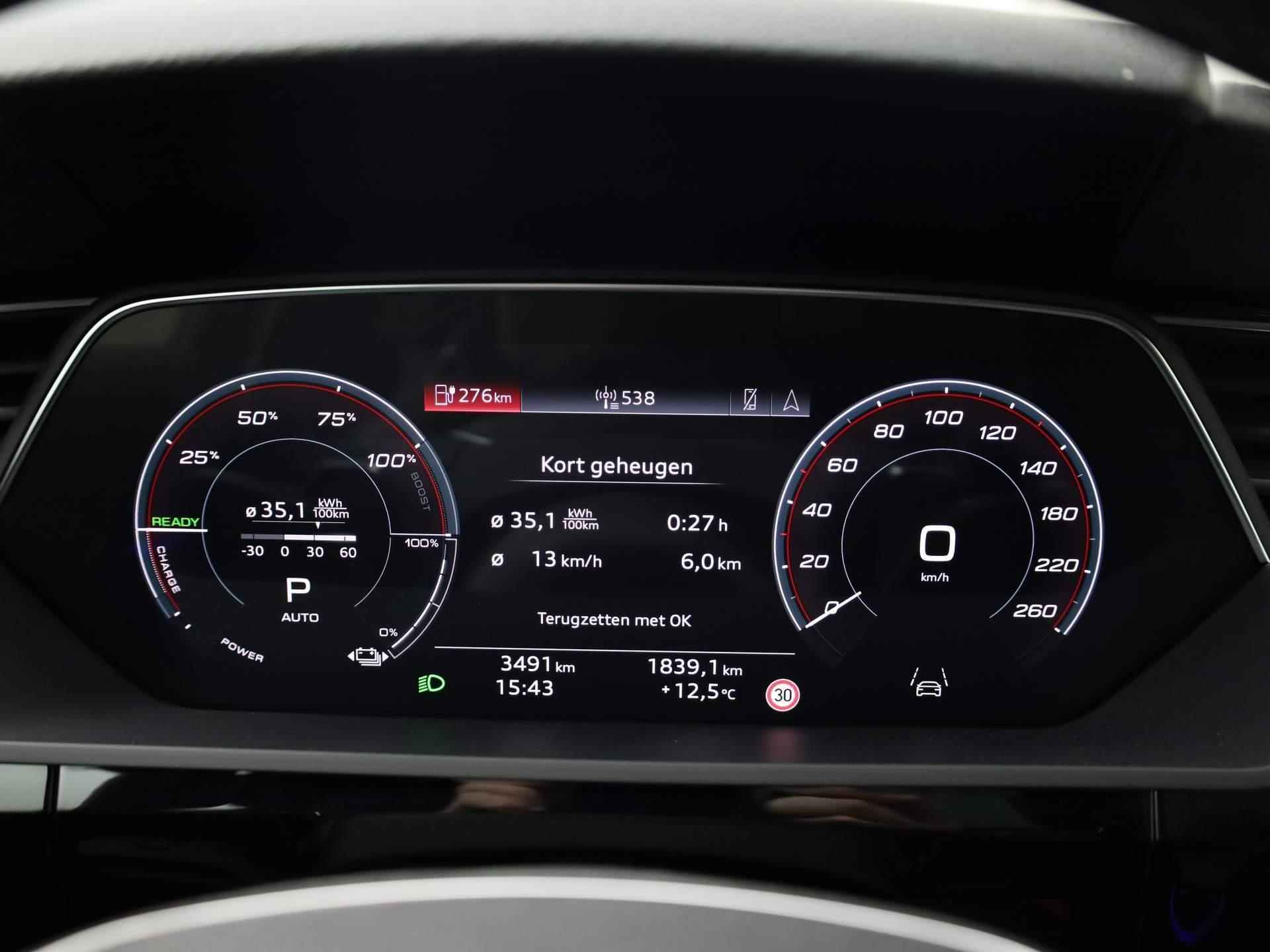 Audi Q8 e-tron 55 quattro S Edition 115 kWh/408PK · Panoramadak · Velgen 22" · Achteruitrijcamera · - 27/40