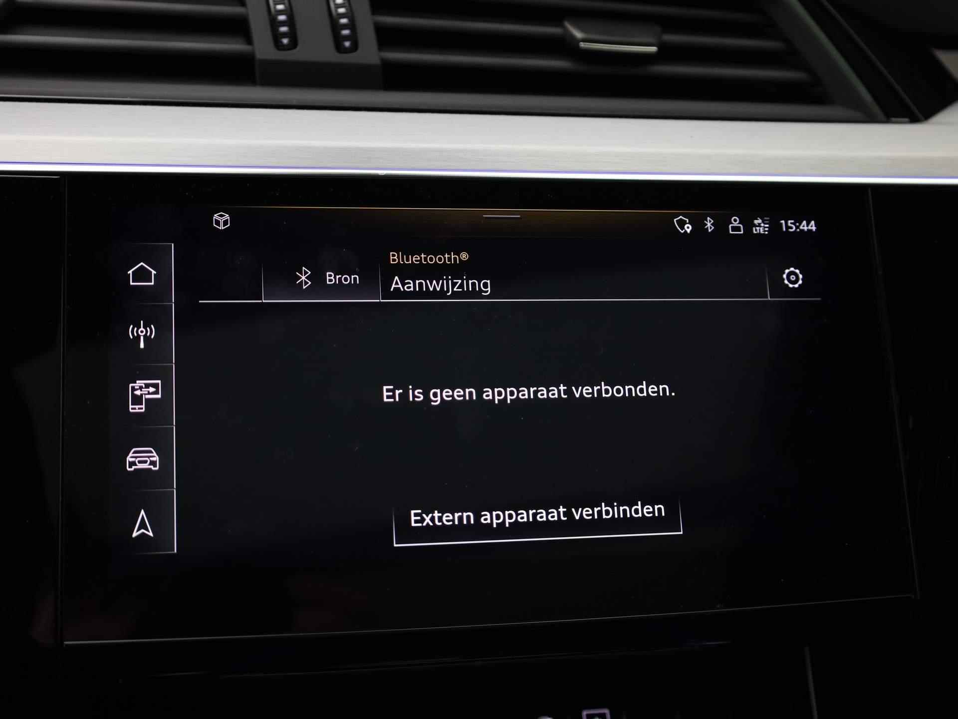 Audi Q8 e-tron 55 quattro S Edition 115 kWh/408PK · Panoramadak · Velgen 22" · Achteruitrijcamera · - 31/40