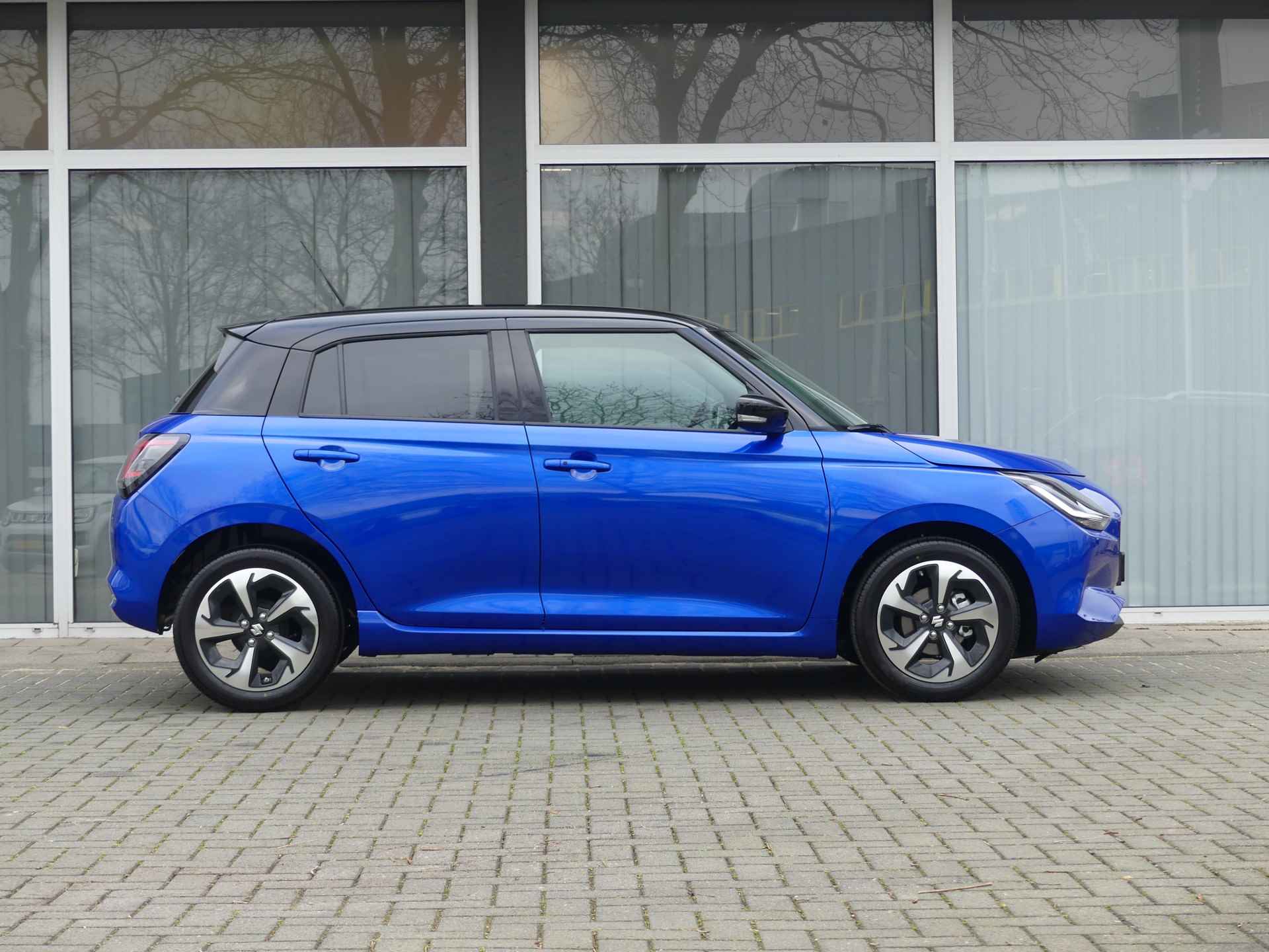 Suzuki Swift 1.2 Style Smart Hybrid 6 jaar fabrieksgarantie! Automaat! uit voorraad leverbaar! - 3/30