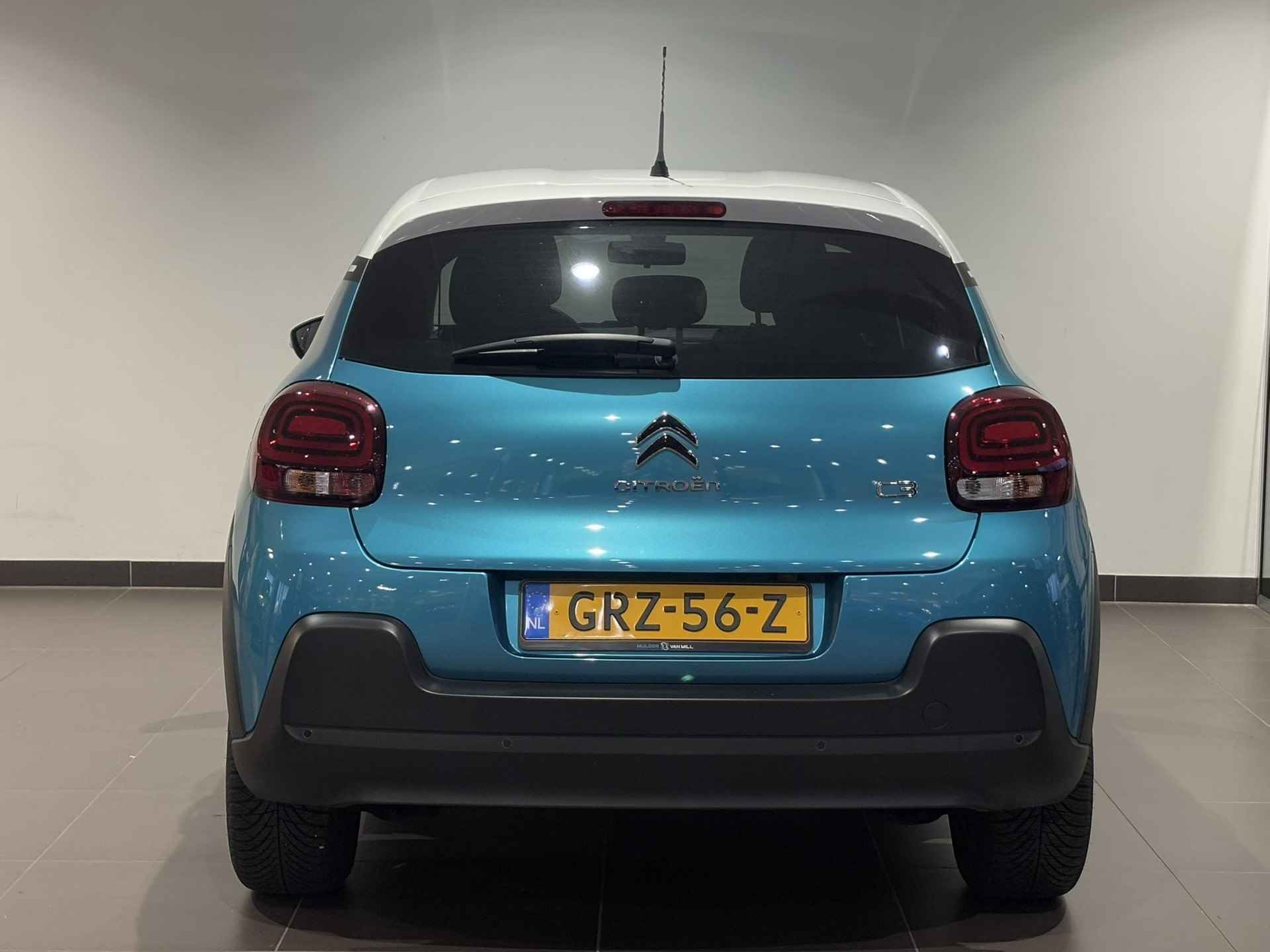 Citroën C3 5-deurs Shine 1.2 PureTech 110pk H6 | TWO-TONE! | NAVI | CAMERA | CLIMA | STOELVERW. | DAB+ | LM-VELGEN | - 8/64