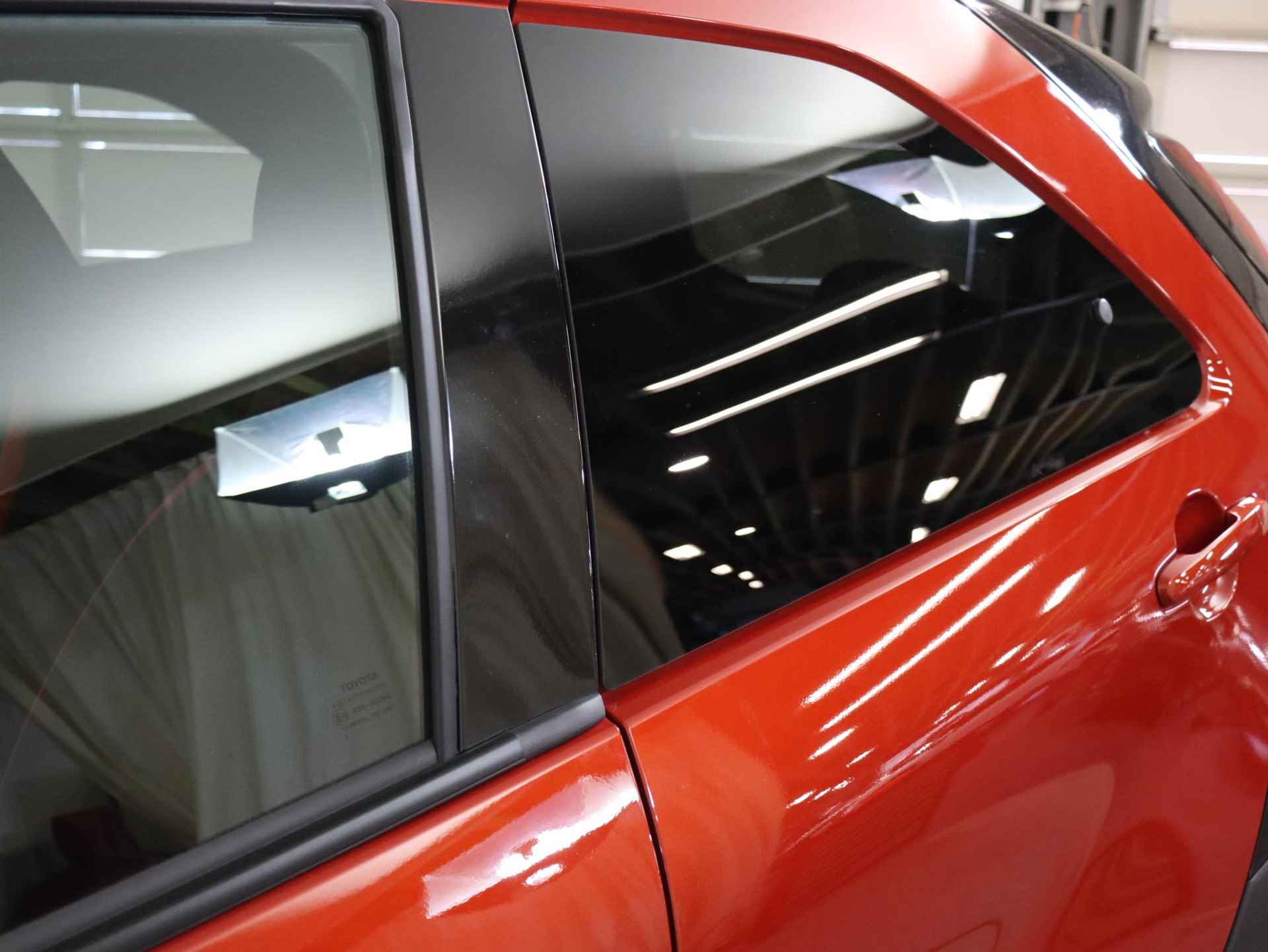 Toyota Aygo X 1.0 VVT-i MT envy  Limited | Stoelverwarming | Smartkey | Draadloos laden | Snel leverbaar| - 35/37