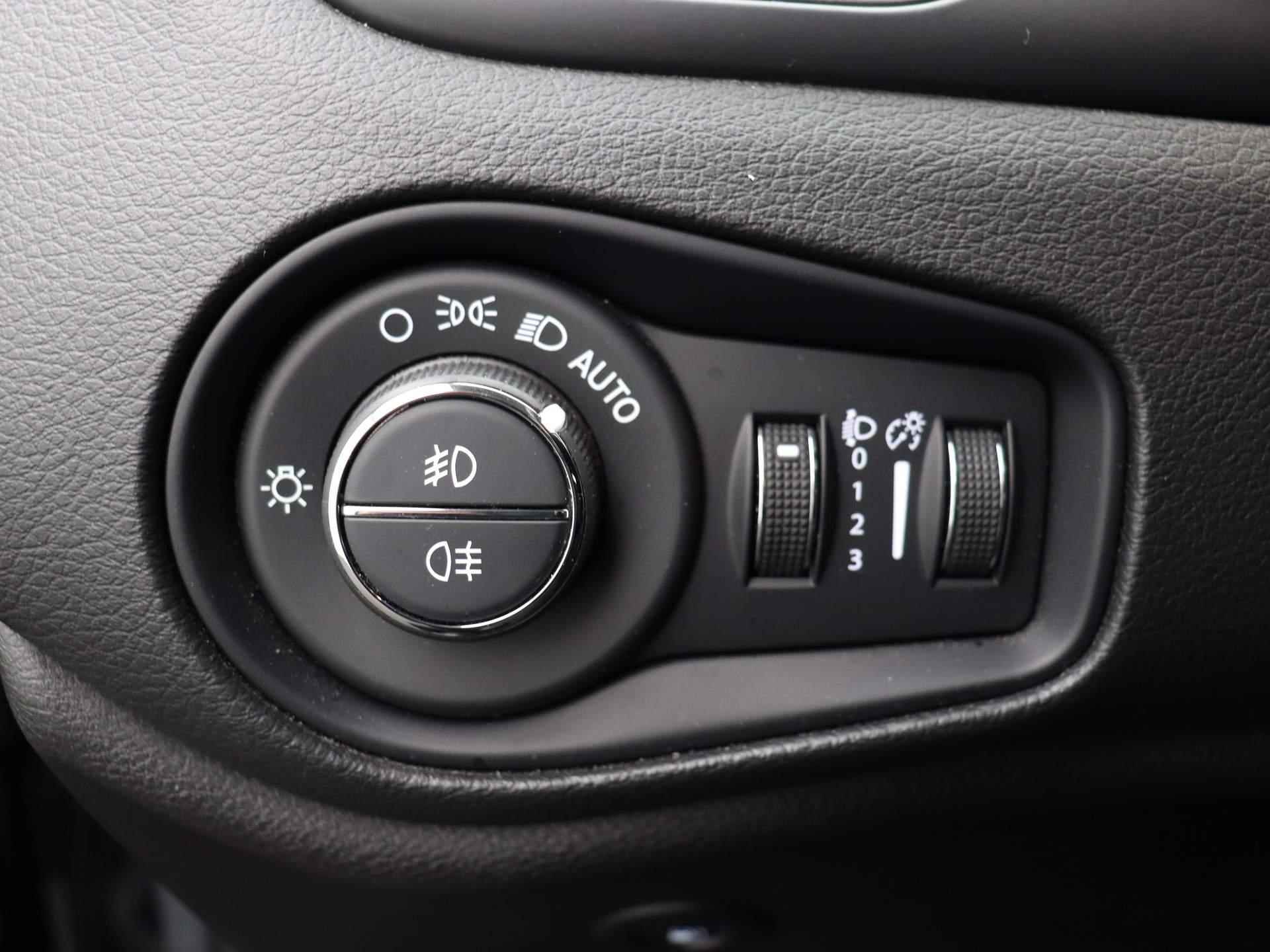 Jeep Renegade 4xe 190 Plug-in Hybrid Electric Limited | Navigatie | Camera | - 19/26