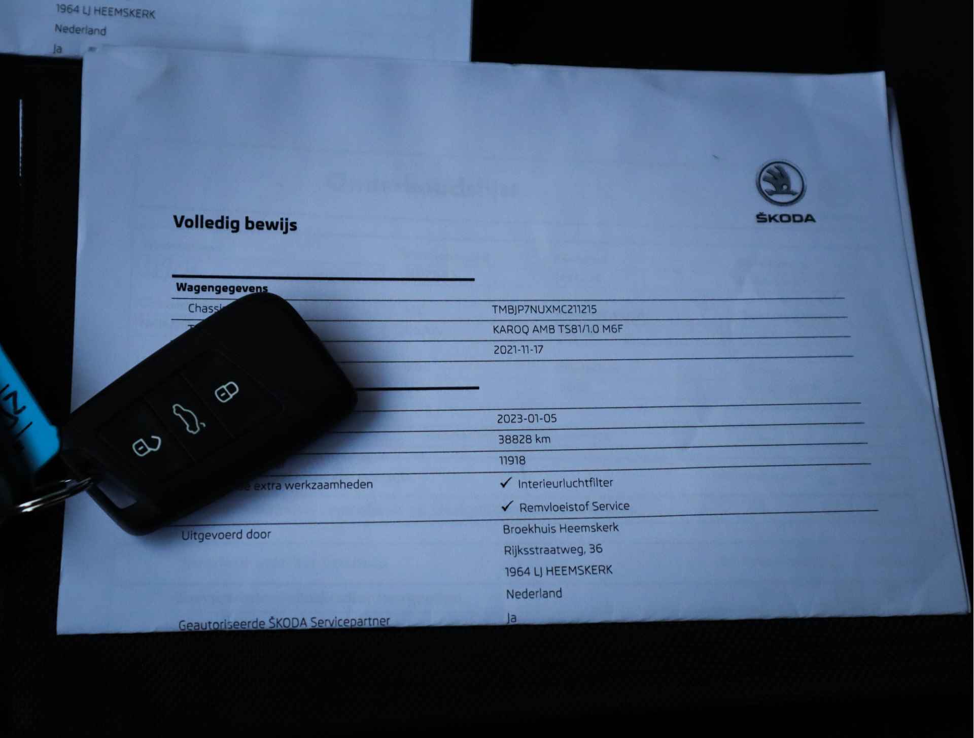 Škoda Karoq 1.0 TSI Business Edition (111PK) 1e-Eig, SKODA-Dealer-Onderh, 12-Mnd-Bovag, NL-Auto, Navigatie/Apple-Carplay/Android-Auto, Parkeersensoren, Sportstoelen, DAB, Airco/Climate-Control, Cruise-Control, LM.-Velgen, Privacy-Glas - 8/35