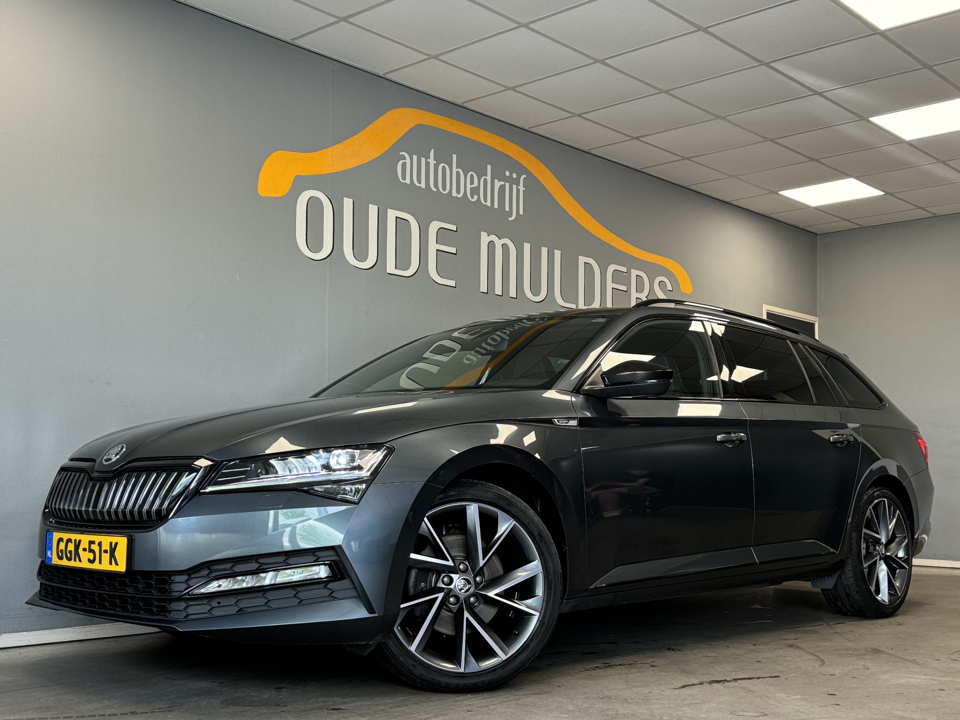 Škoda Superb Combi 1.4 TSI iV Sportline MemoryStoelen/Stoelverwarming/ElekAchterklep