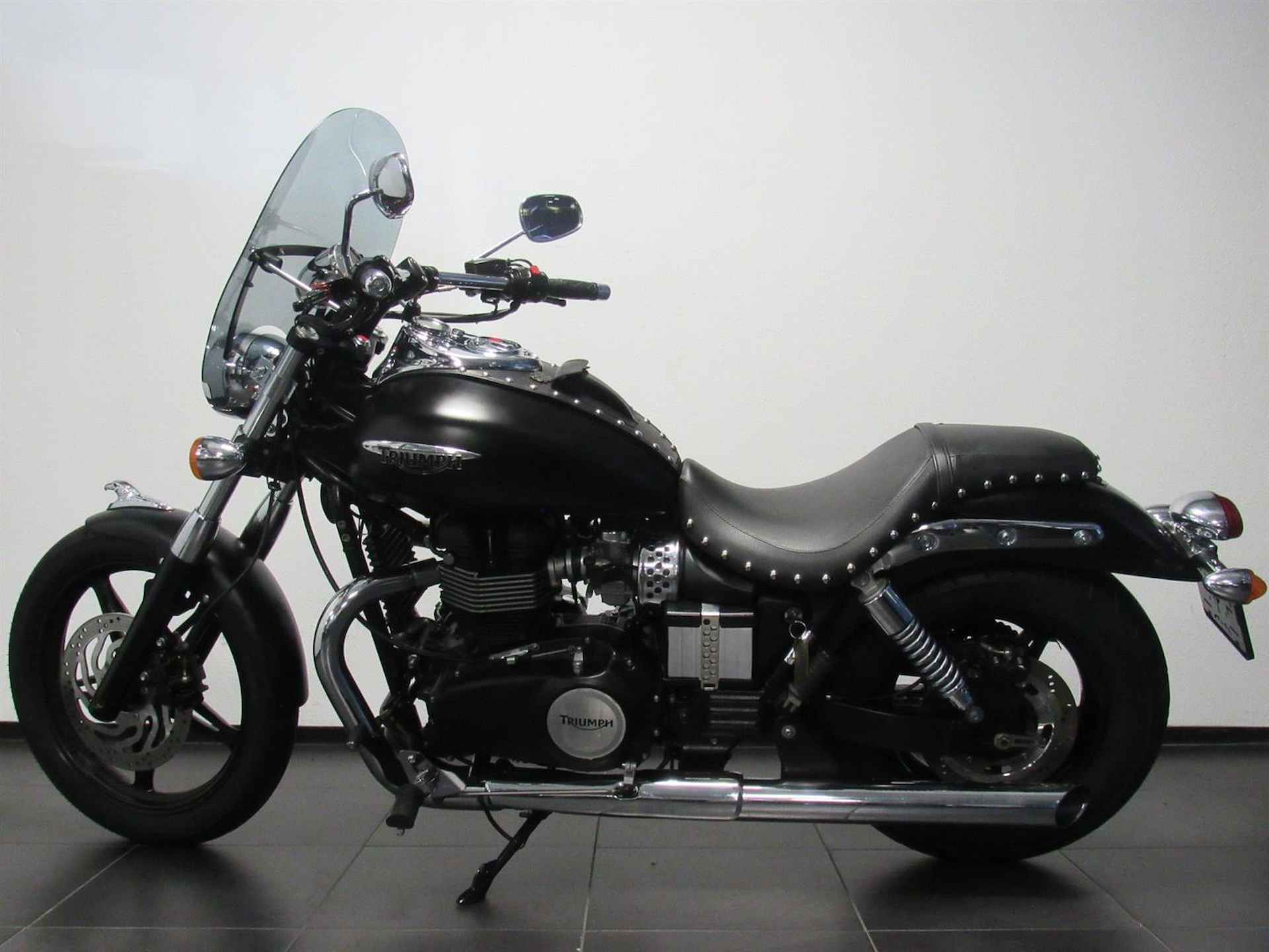 Triumph SPEEDMASTER - 2013 - 4/14