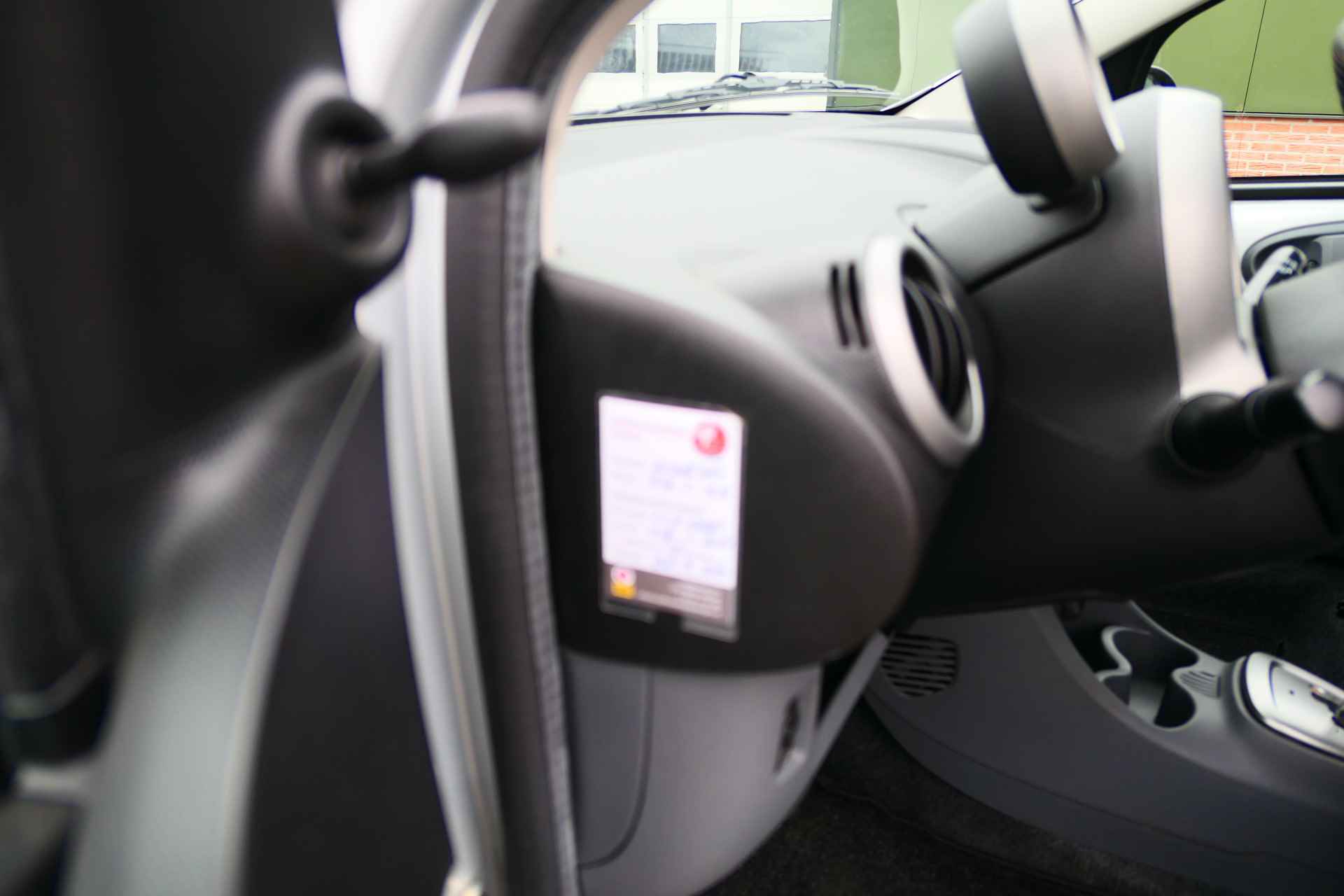 Citroën C1 1.0-12V Ambiance Automaat, 1e eigenaar, Org NL auto, Airco, Electrisch pakket, Radio cd, Centrale deurvergrendeling, Isofix, Superzuinig - 17/19